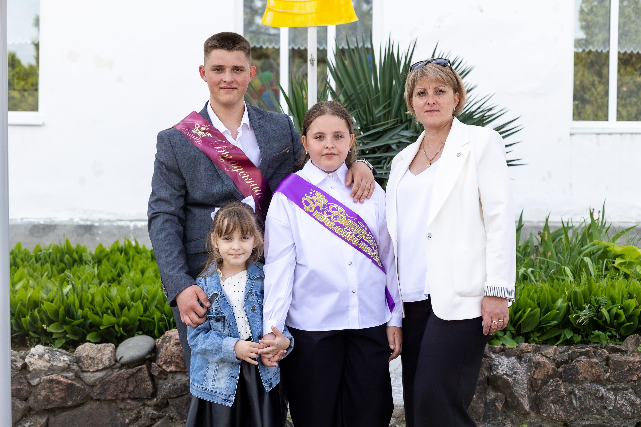 Последний звонок. Выпускные альбомы Майкоп, Краснодар Елена Золотарева