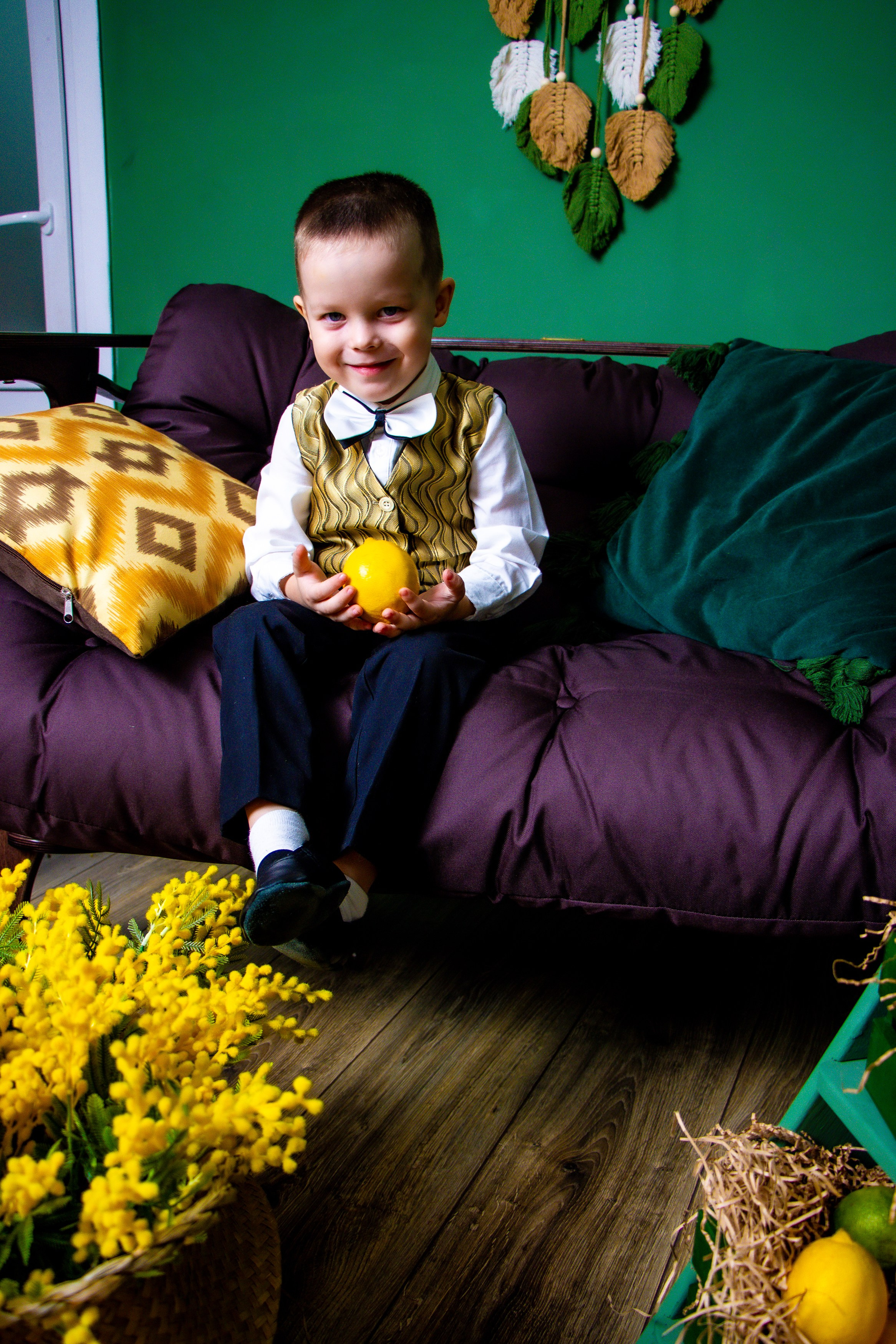 Семейная съемка с мимозой. Фотограф Татьяна Матрос