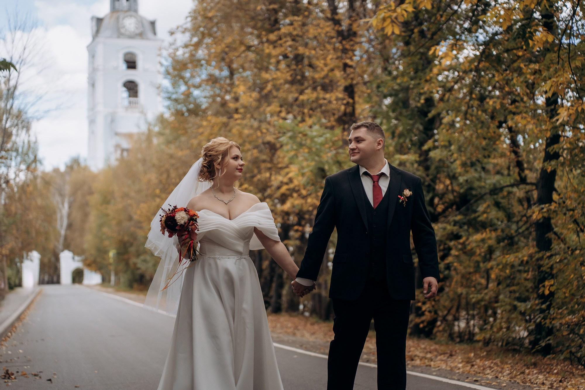 Свадебная осенняя фотосессия. Свадебный и репортажный фотограф в Ярославле Евгений Сальников