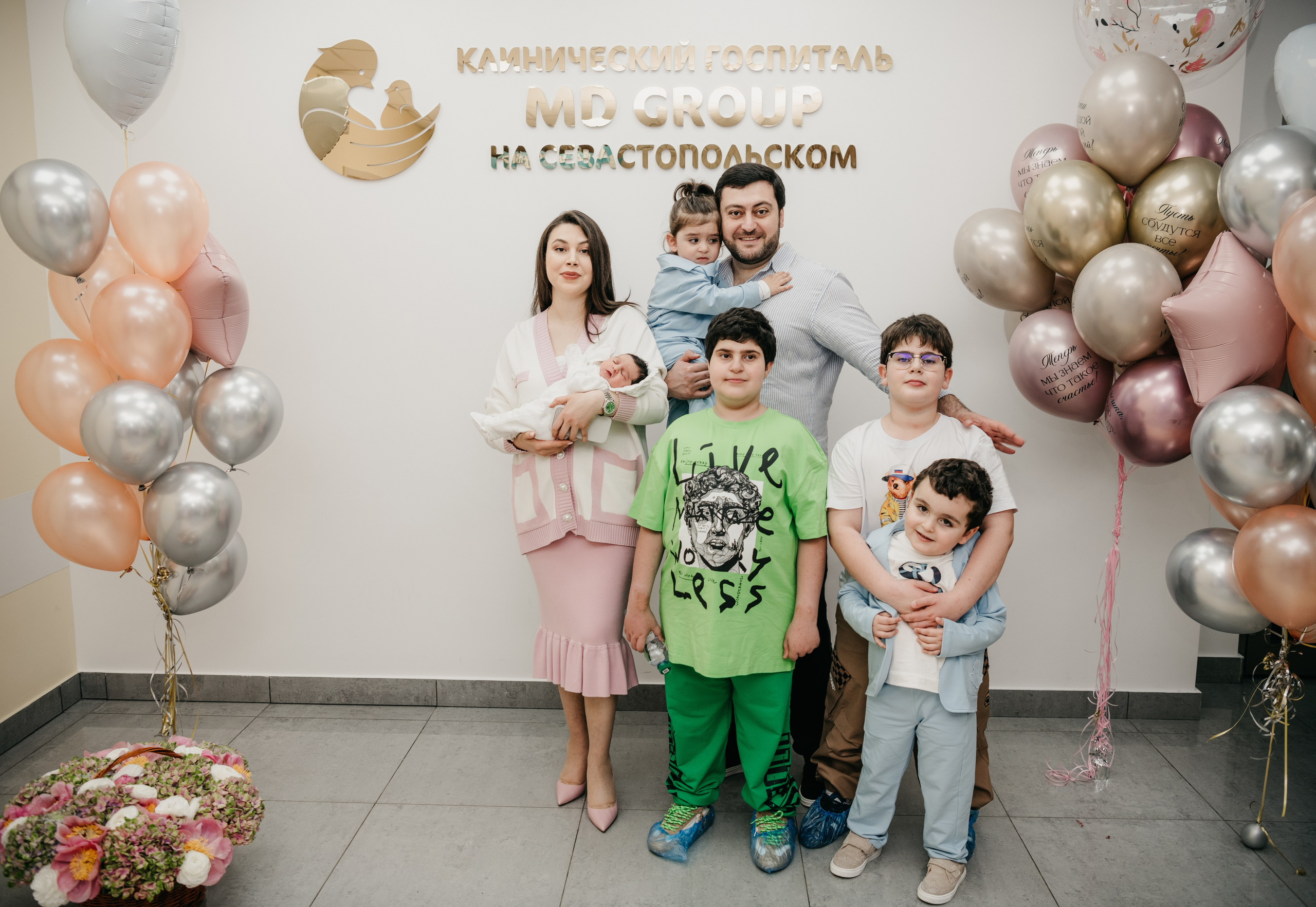 Выписка Адель. Фотограф на выписку из роддома в Москве и МО