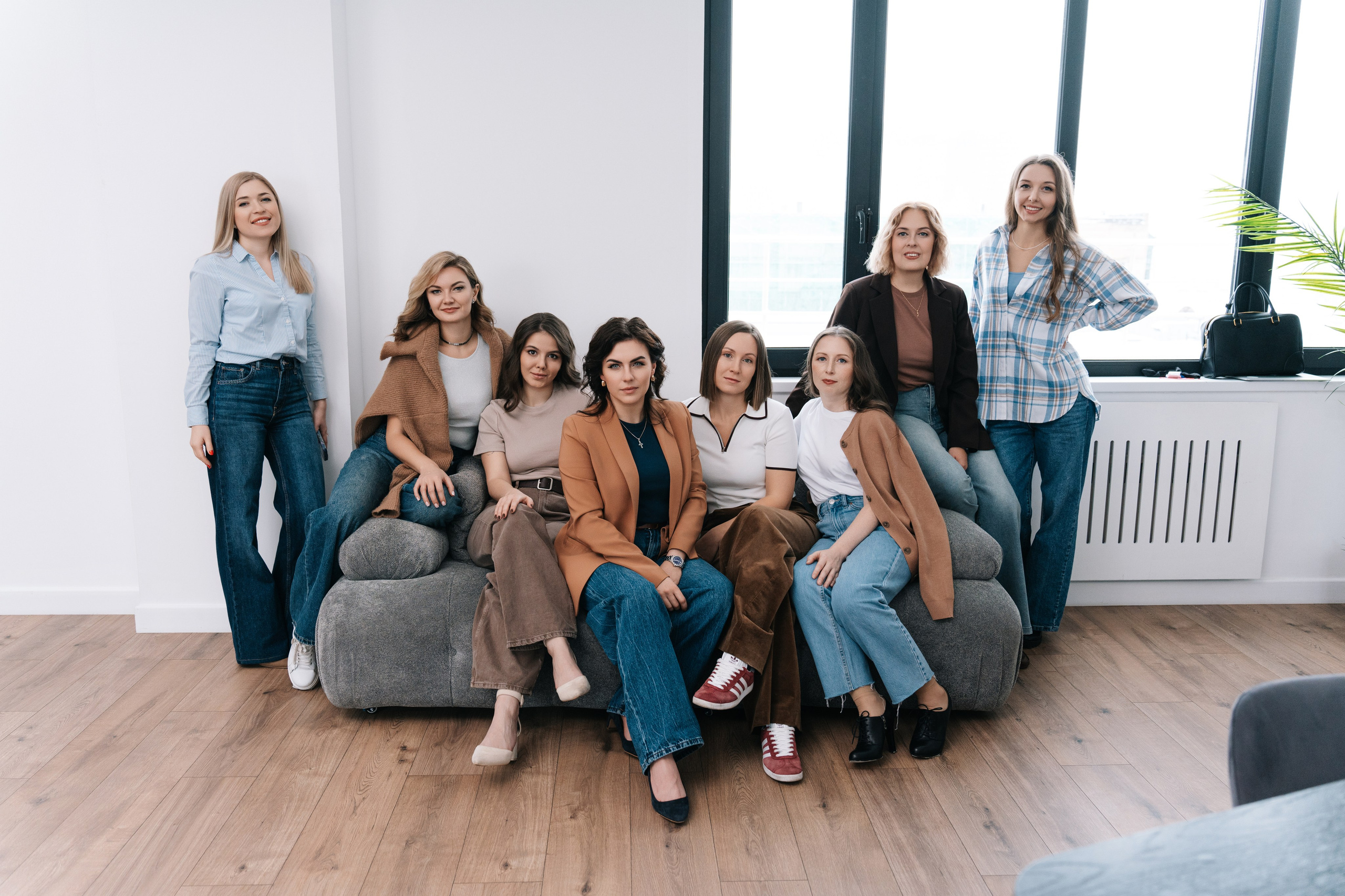 Бизнес фотосессия для сотрудников в фотостудии