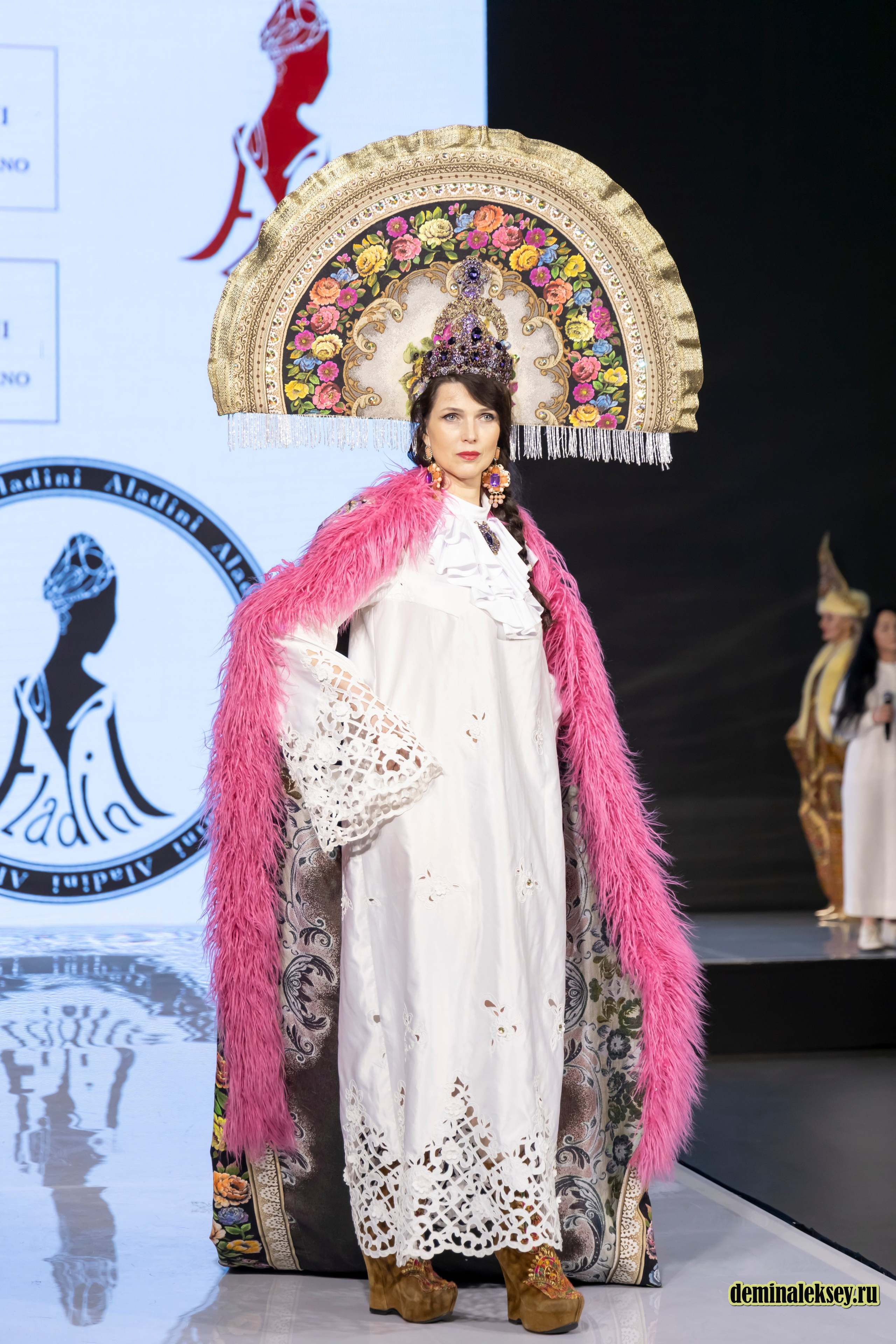 Показ бренда Аладини на выставке Уникальная Россия 2025. Репортажный, семейный и студийный фотограф в Москве Демин Алексей