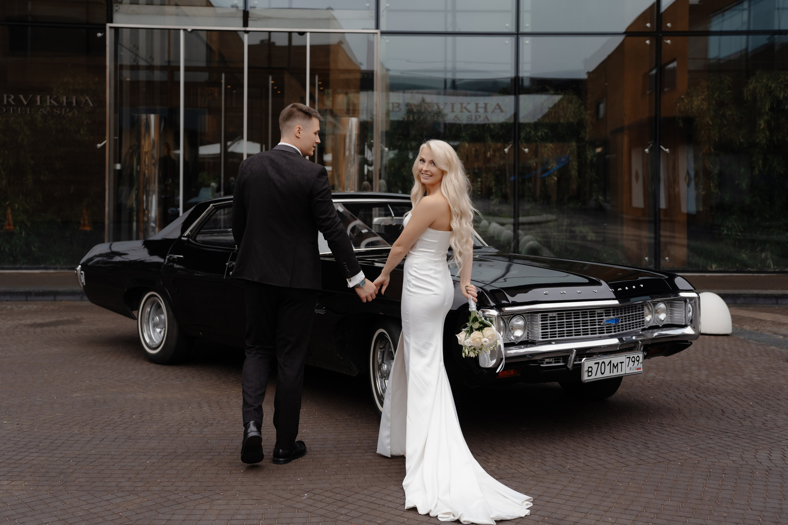 Свадебная фотосессия в Barvikha Luxury Village. Свадебный и семейный фотограф в Москве Светлана Зоткина