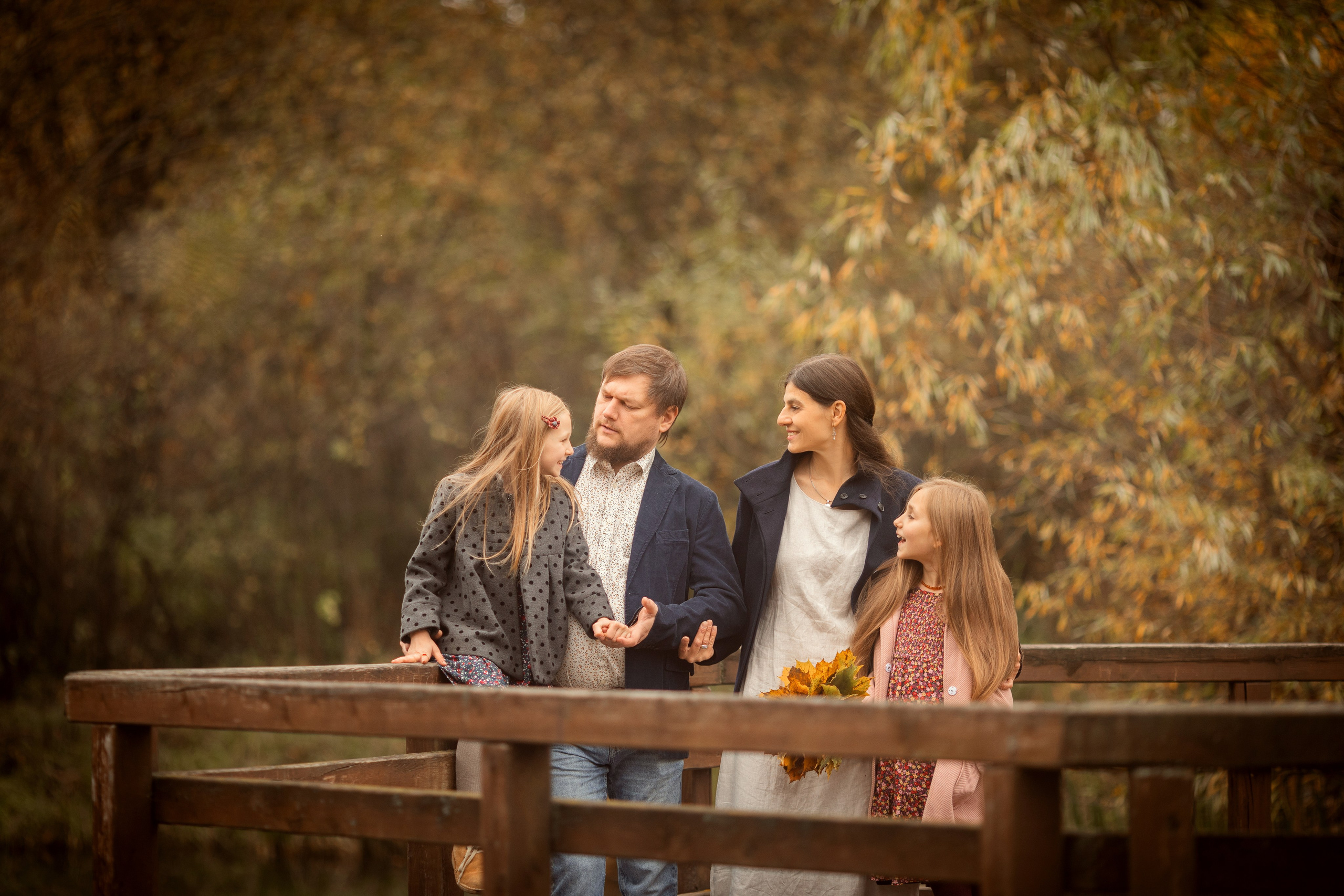Осенняя прогулка. Детский и семейный фотограф Зоя Павкина