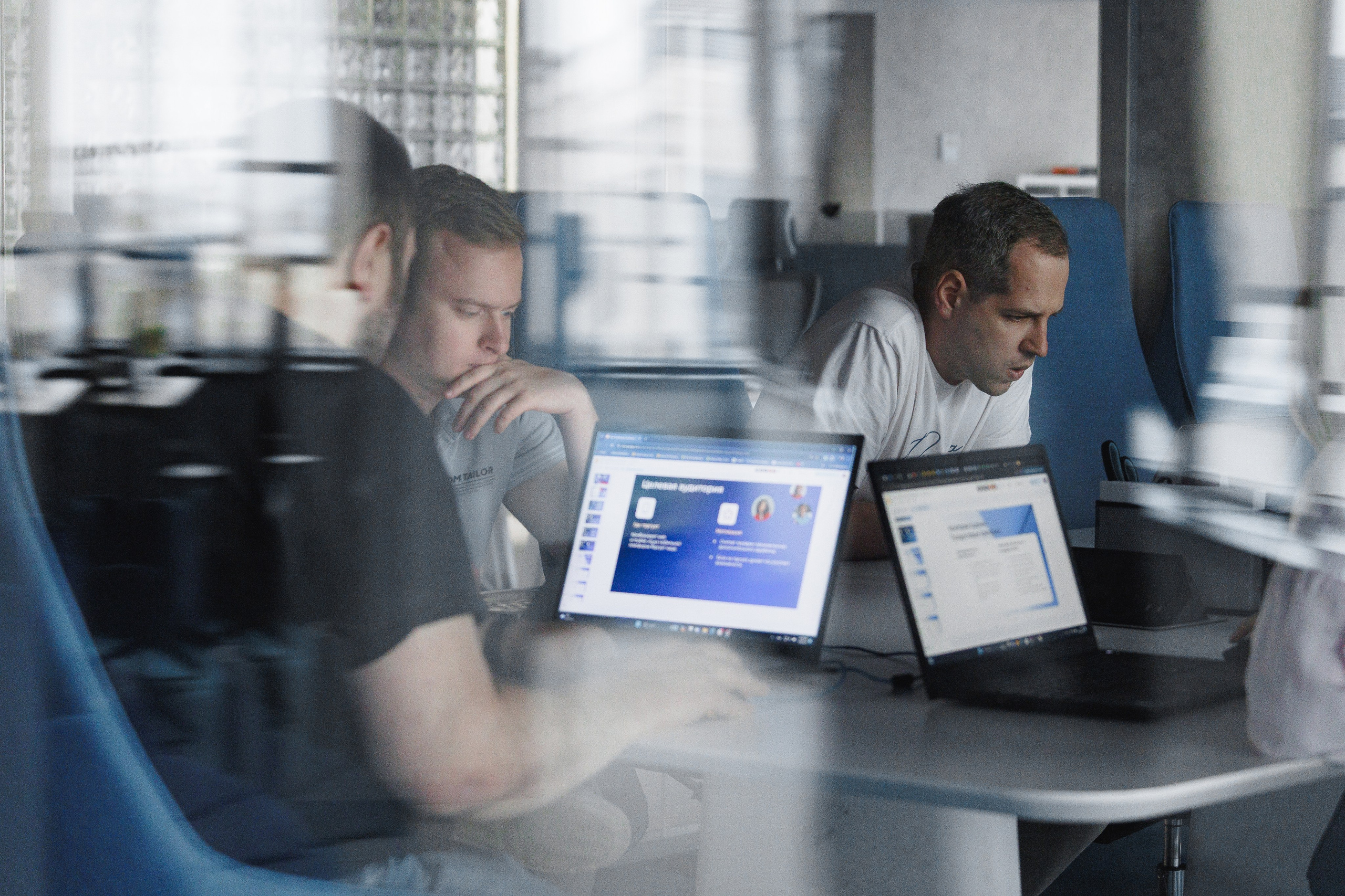 Garage Hackathon. Свадебный фотограф в Санкт-Петербурге Александр Пащенко