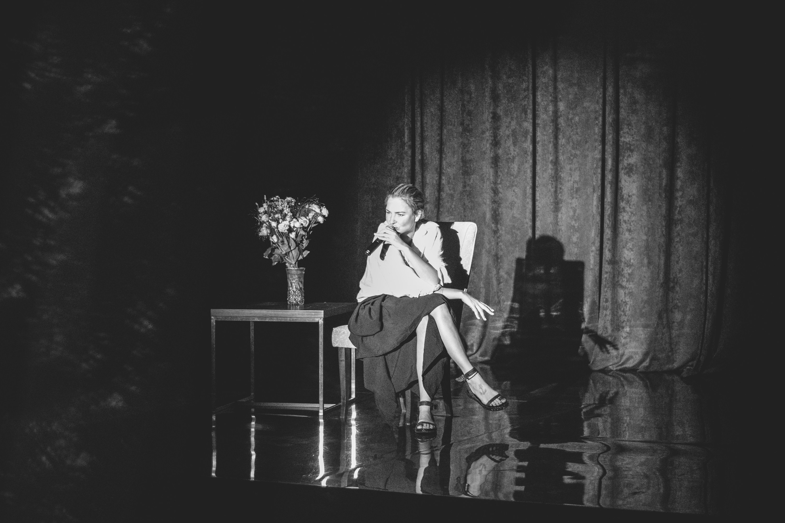 Фотосессия концерта Ах Астаховой в Сочи, июнь 2024. Фотограф в Сочи | Щербакова Дарья