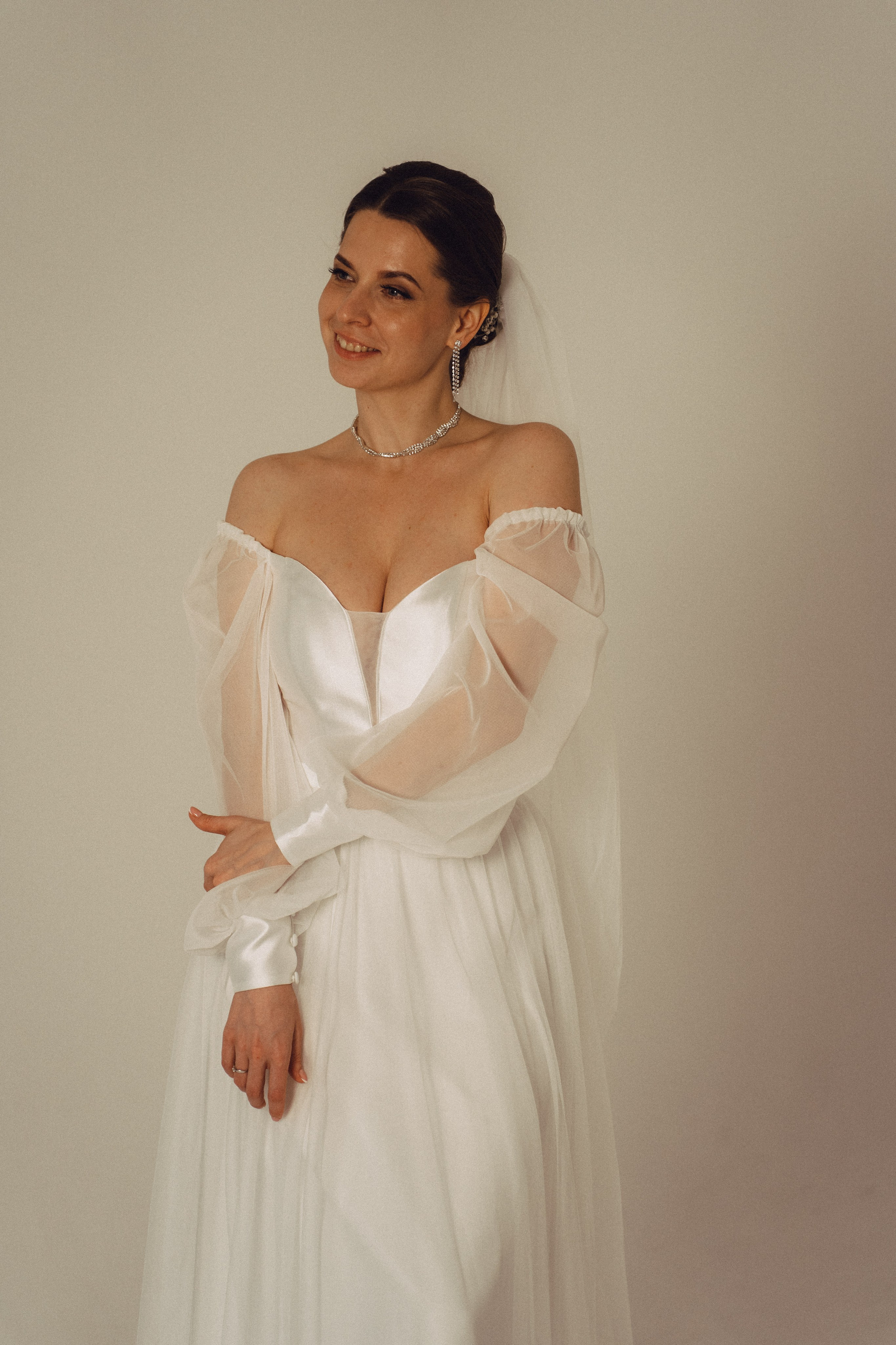 СВАДЕБНАЯ СЬЕМКА ВО ВТОРОМ ДВОРЦЕ (ДЕКАБРЬ) ТАКЖЕ СЬЕМКА В СТУДИИ НА ЧЕРНЫШЕВСКОЙ. Профессиональный фотограф, Санкт-Петербург — Виктория Богомолова