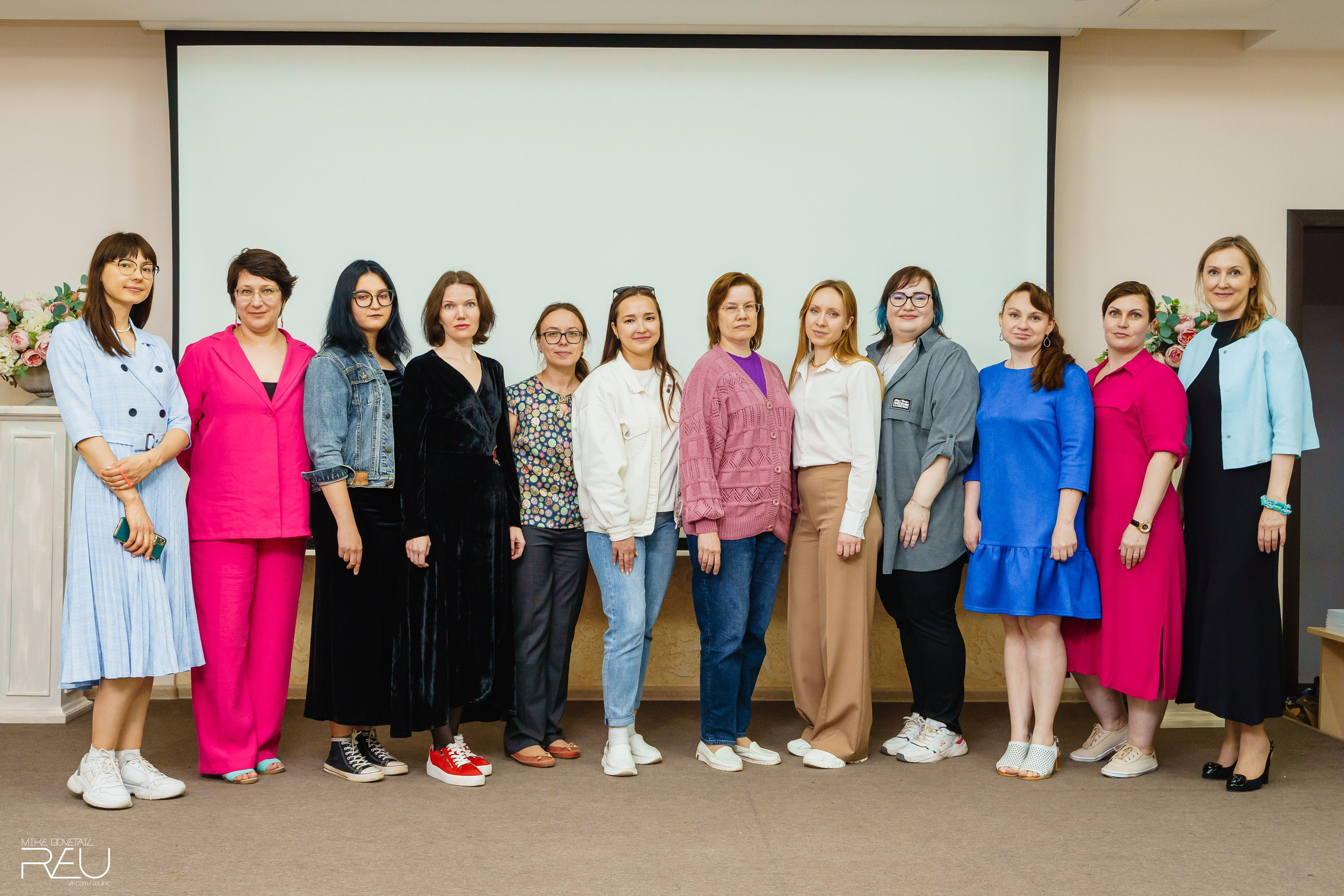 ВЫПУСКНОЙ ШКОЛЫ «Язык Для Успеха» 2023. Mike Dovetail | Портретный и репортажный фотограф