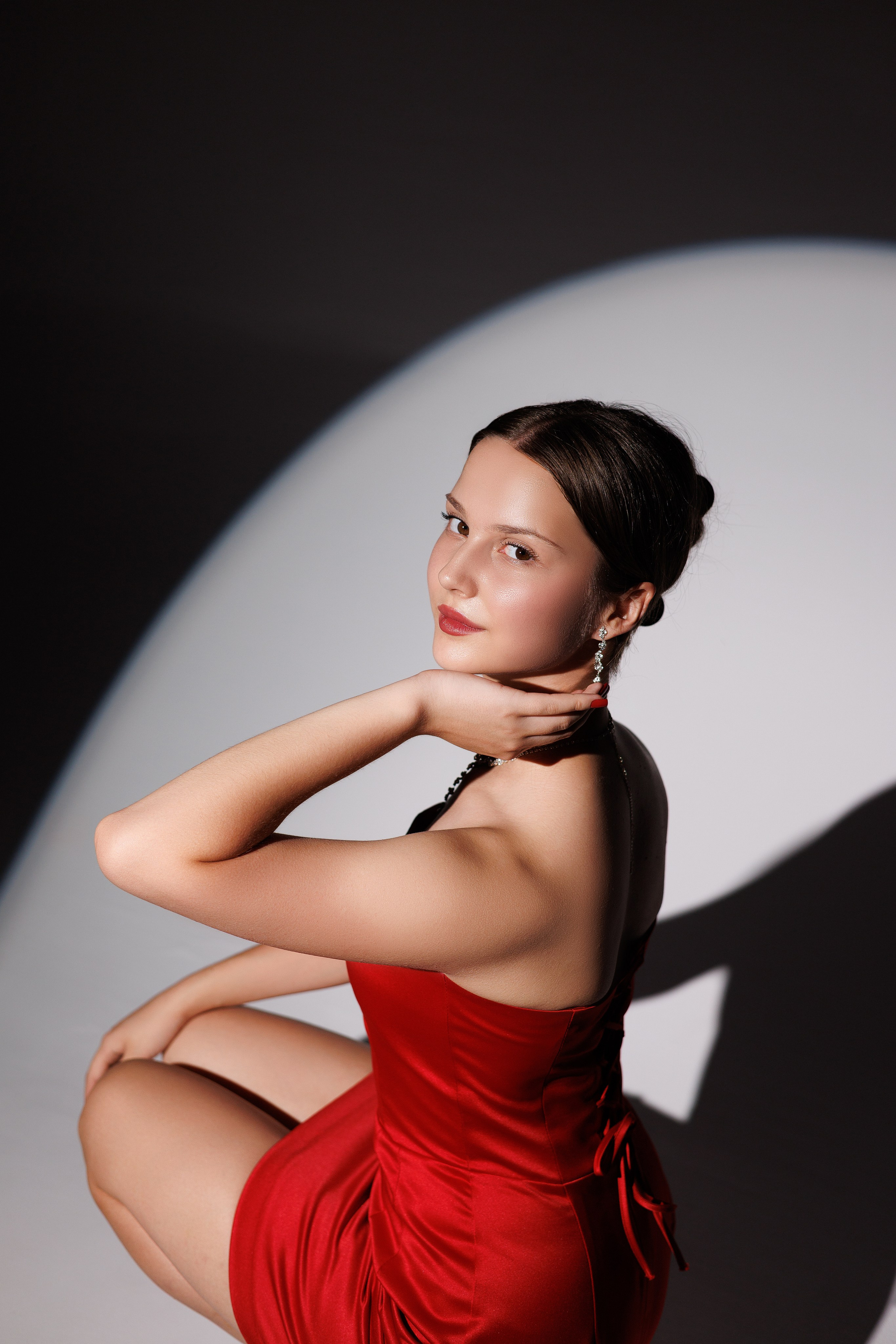 Цветной свет и фигуры. Фотограф Минск