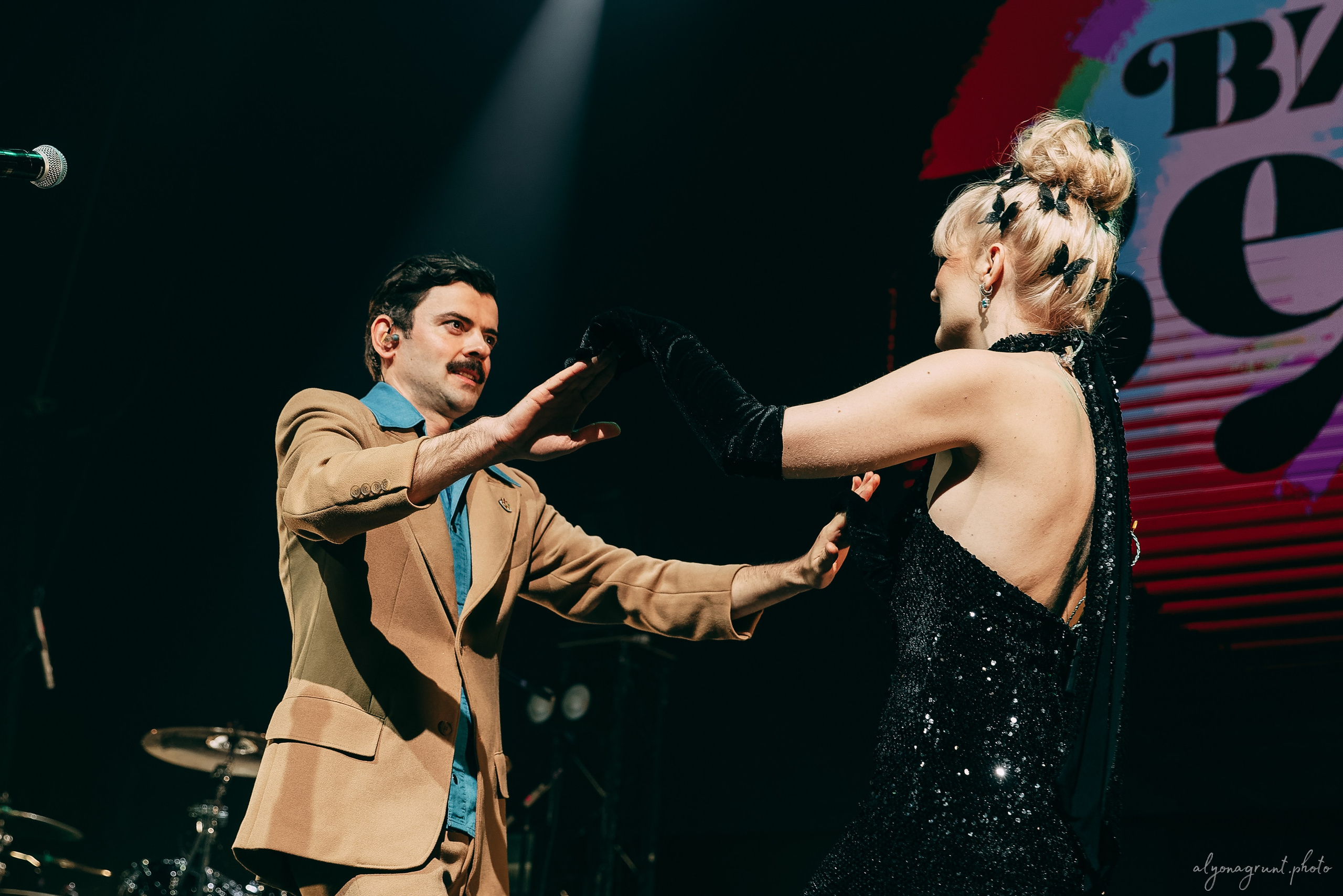 ВИА Велюр, фоторепортаж, СПб, BASE, 14.12.2025. Алена Адрианова: фотограф в Санкт-Петербурге