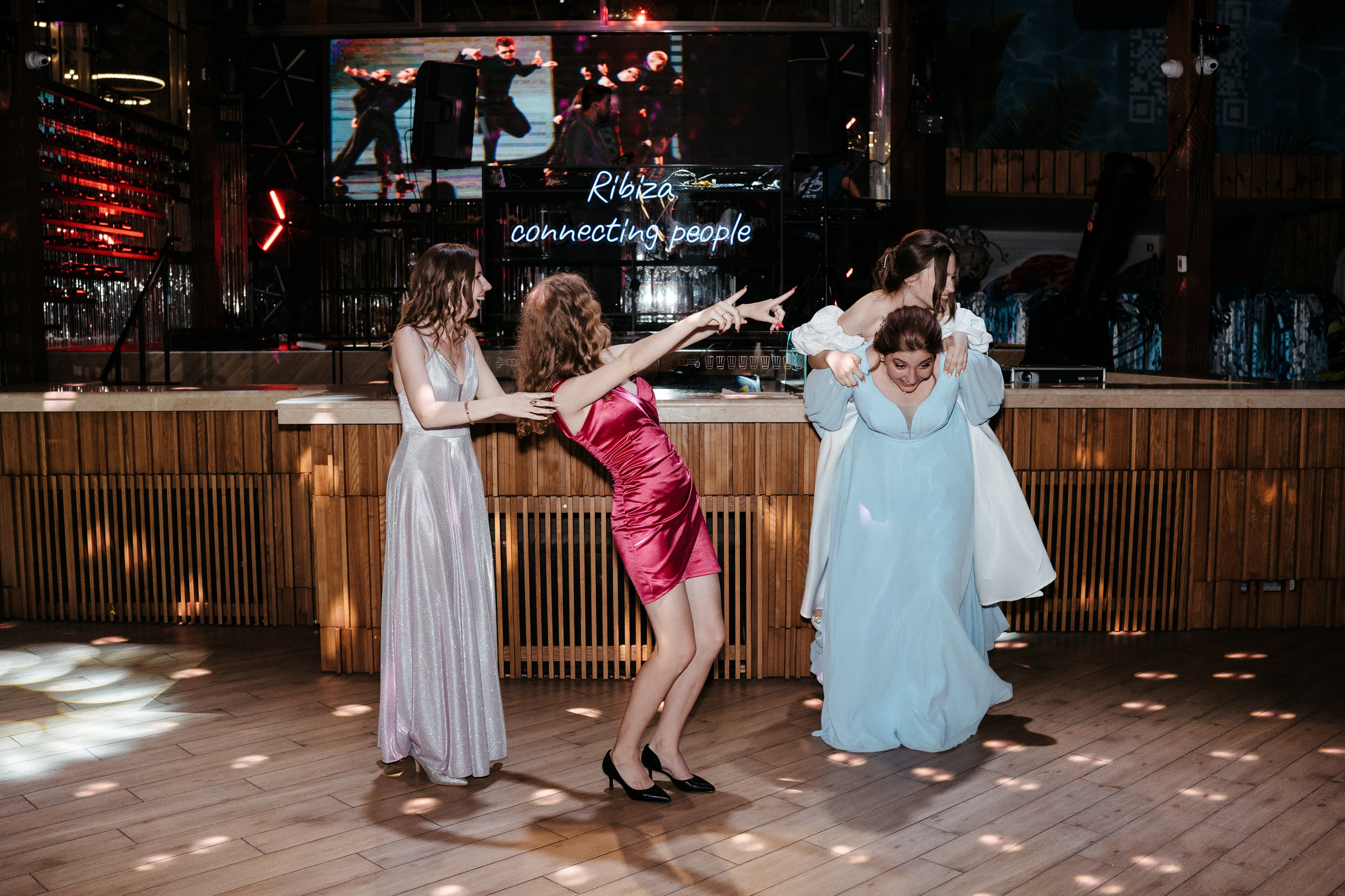 Выпускной «Ribiza». Свадебный фотограф в Симферополе