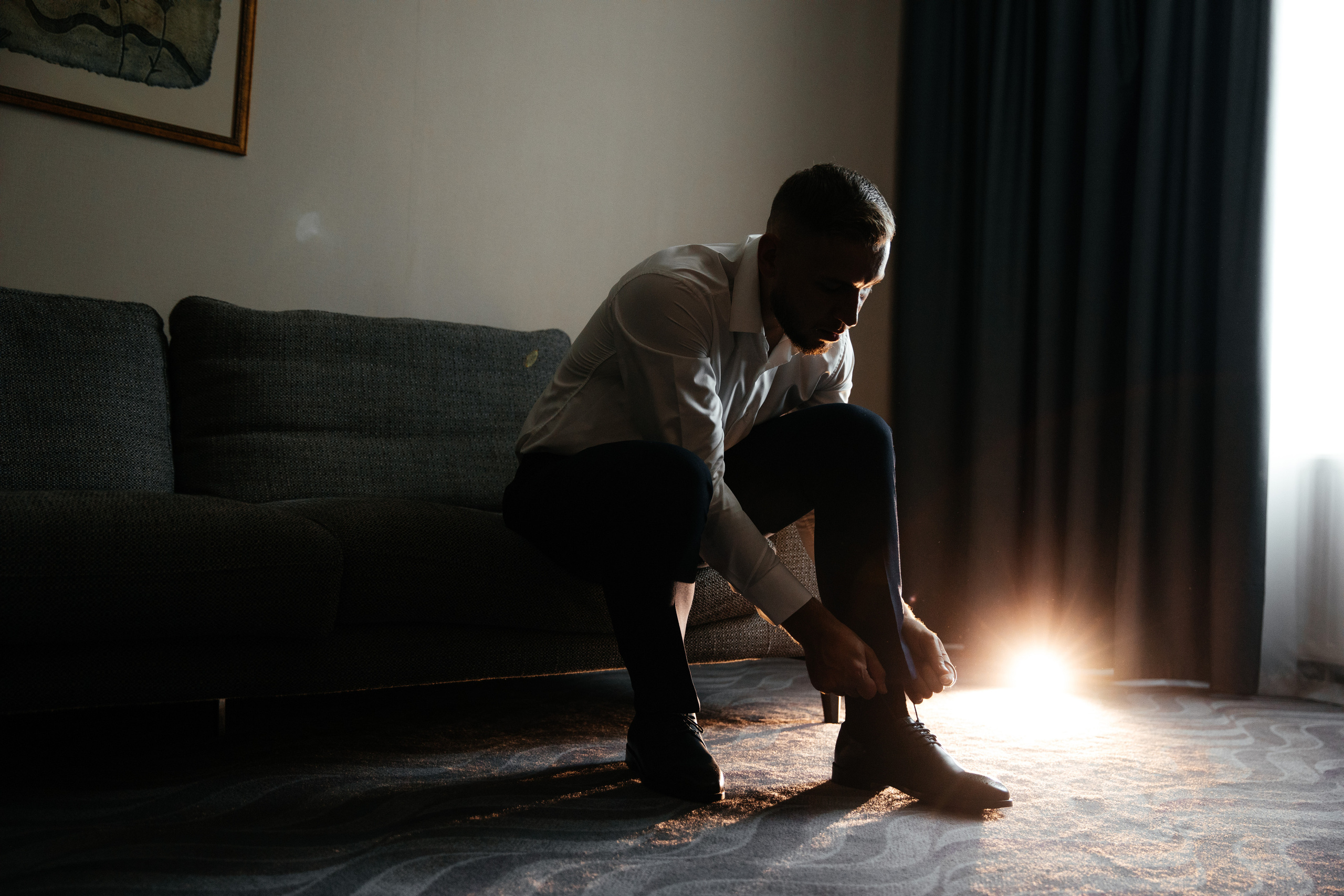 брутальные сборы жениха в отеле