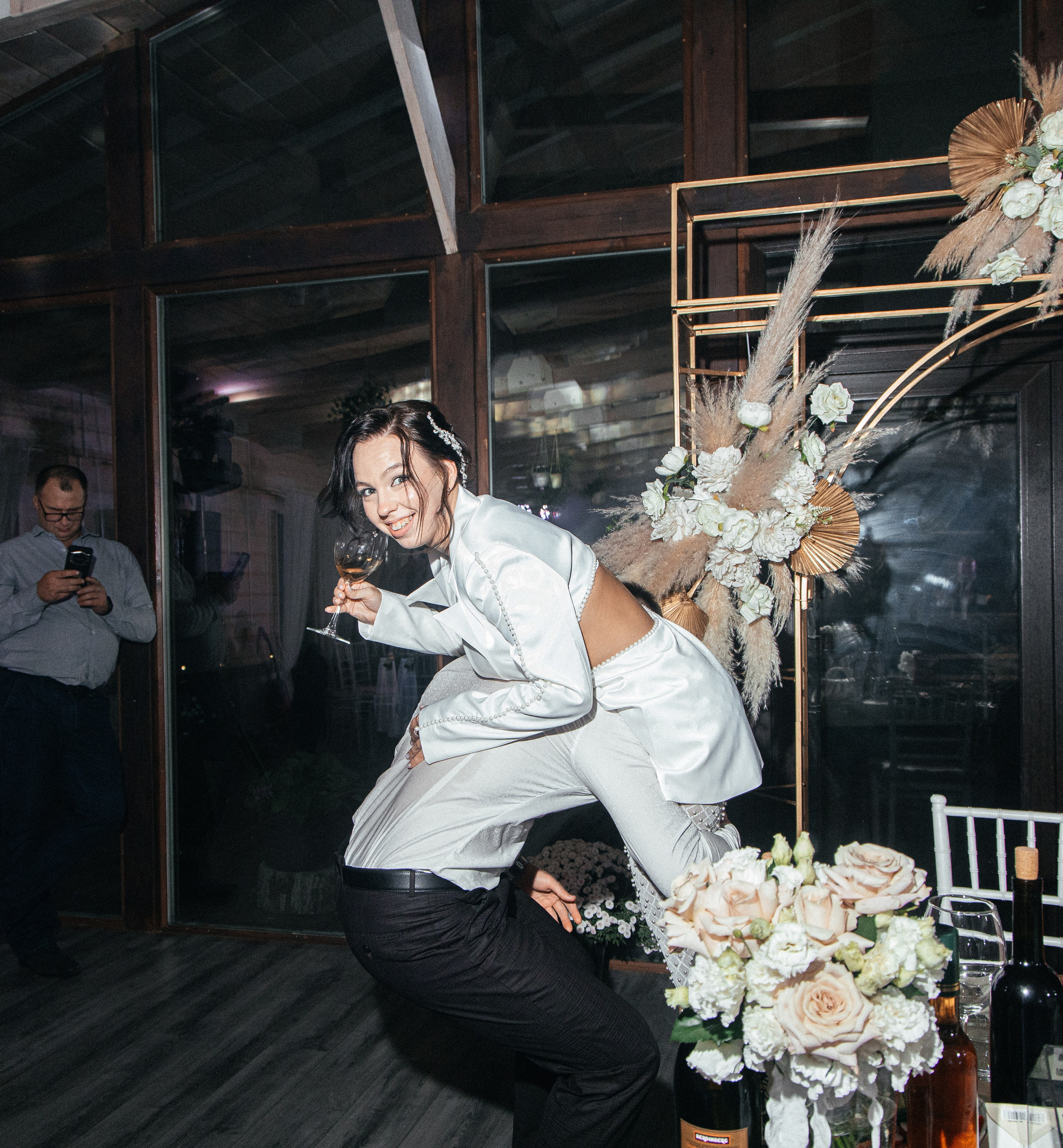 Свидетель Корги. Артём Бачурин — свадебный фотограф Воронеж