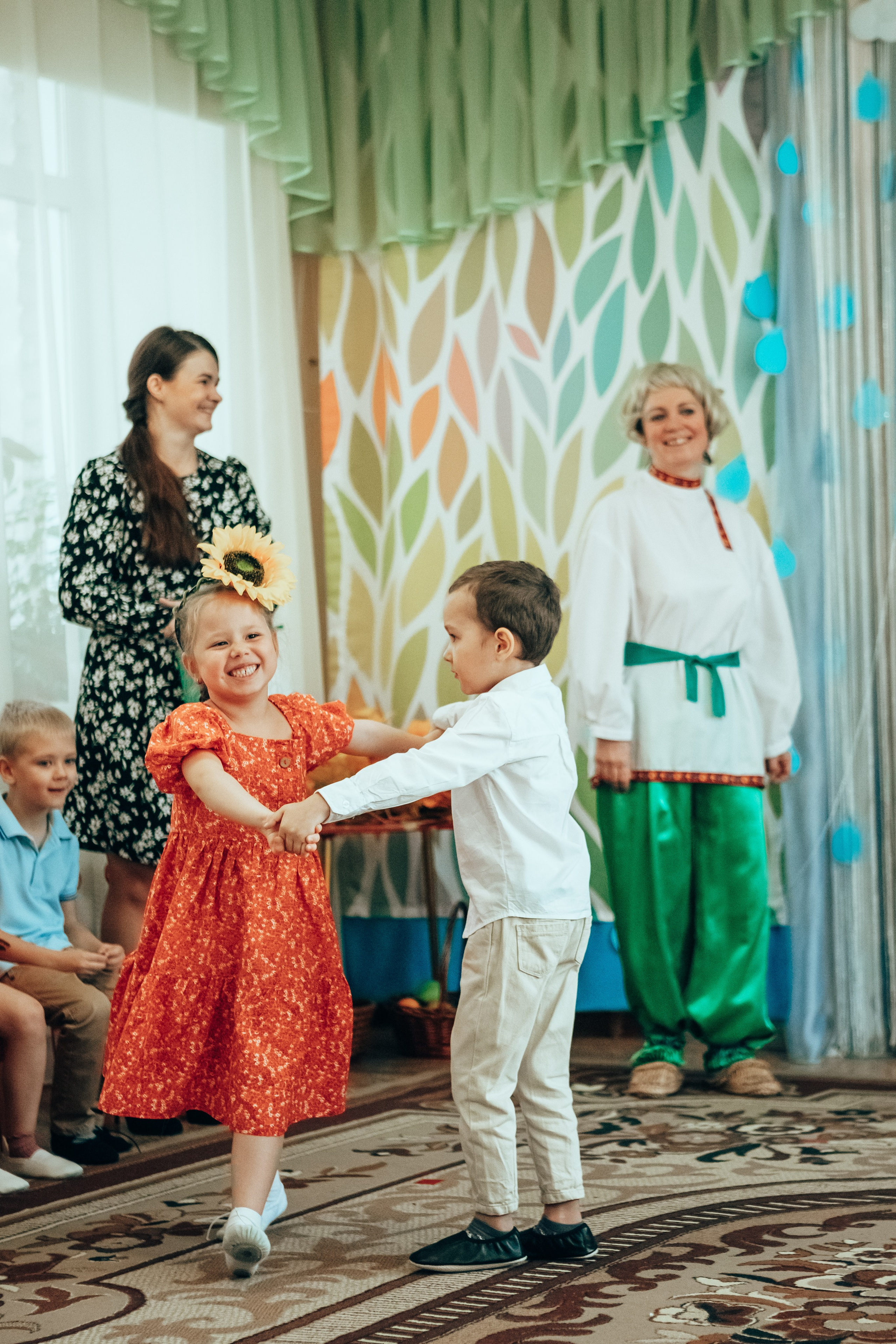 Утренник «Праздник осени». Семейный и детский фотограф в г. Новосибирске Макеева Анастасия