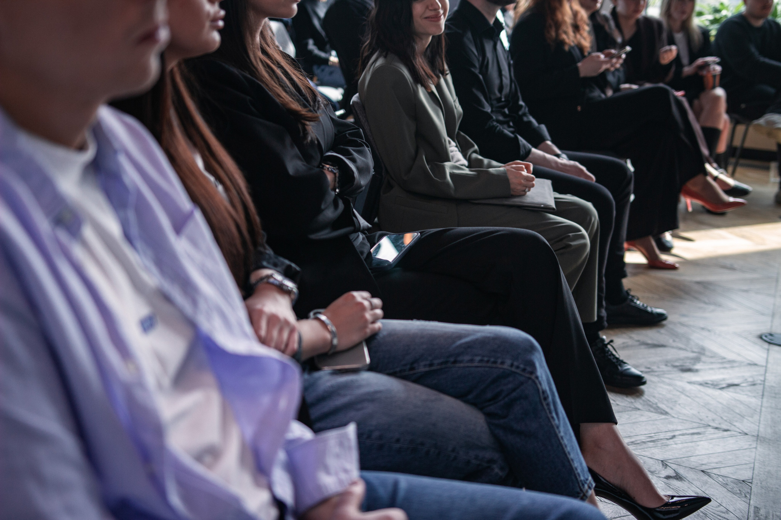 Планерка компании недвижимости. Фотограф Москва — личные фотосессии, лавстори в студии