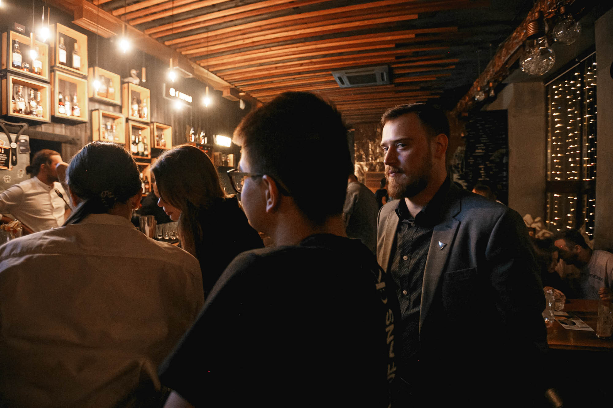 Guest Bartending / Вася и Русик