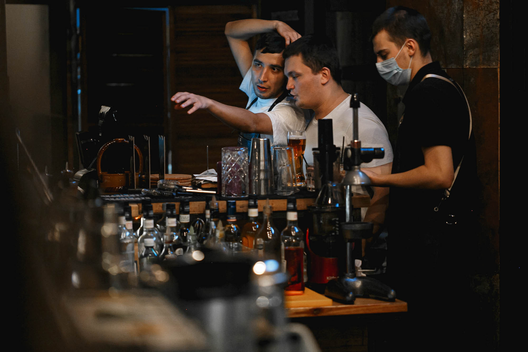 Guest Bartending / Вася и Русик