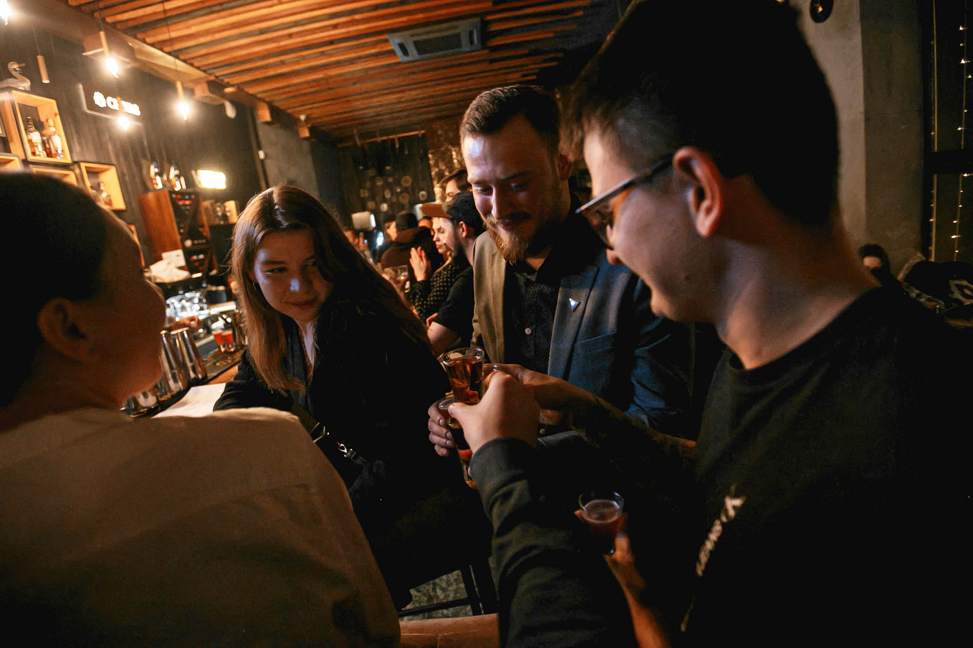 Guest Bartending / Вася и Русик