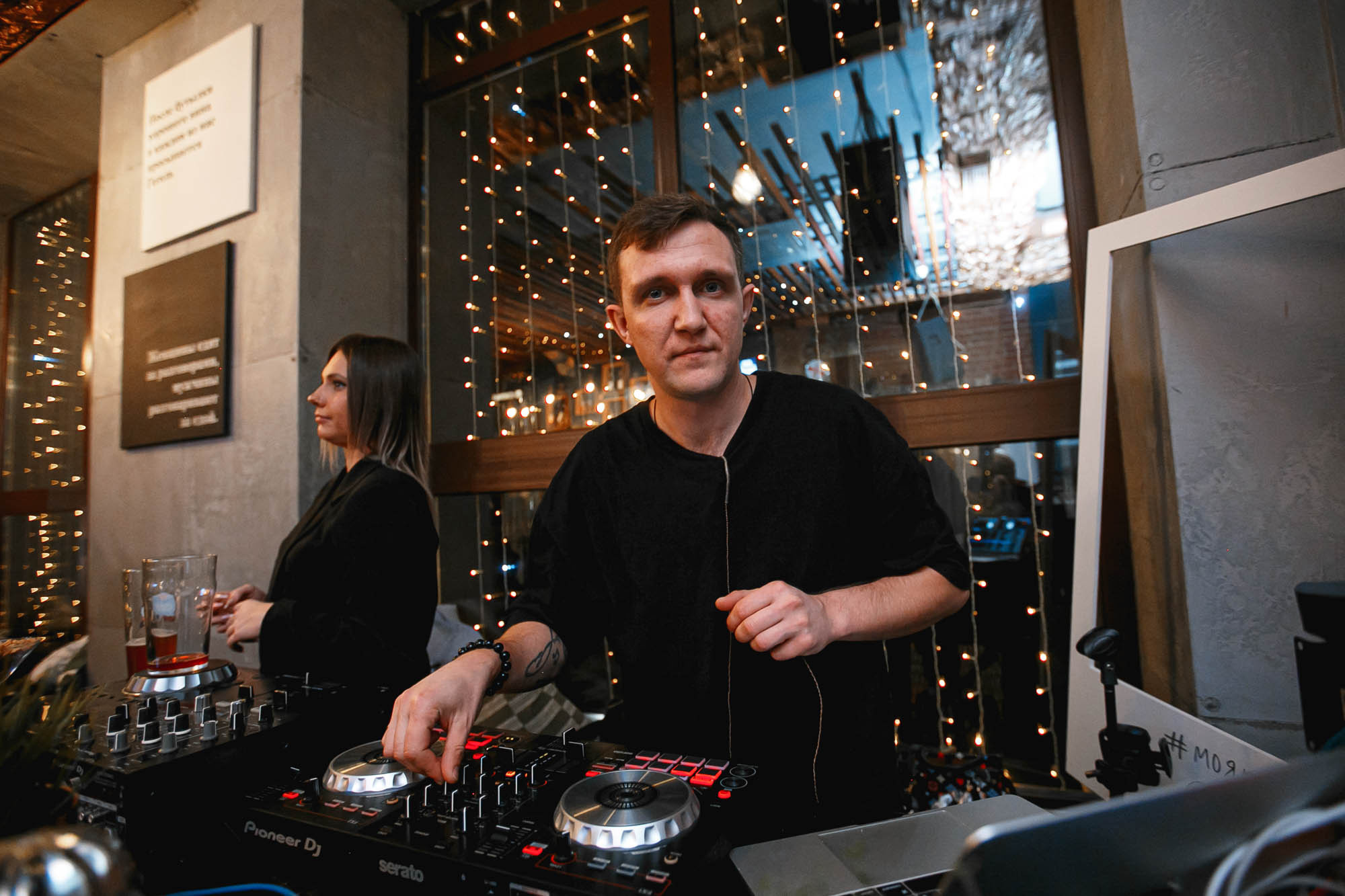 Guest Bartending / Вася и Русик