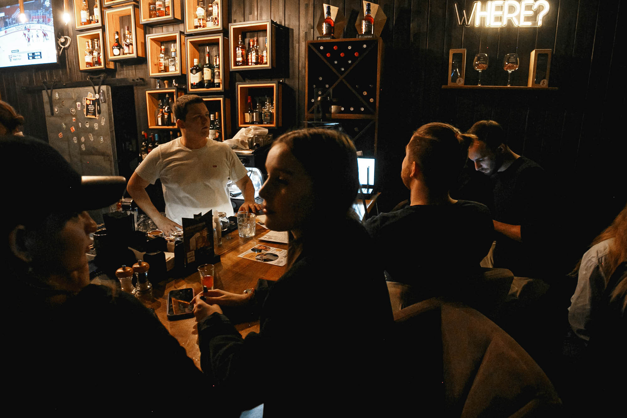 Guest Bartending / Вася и Русик