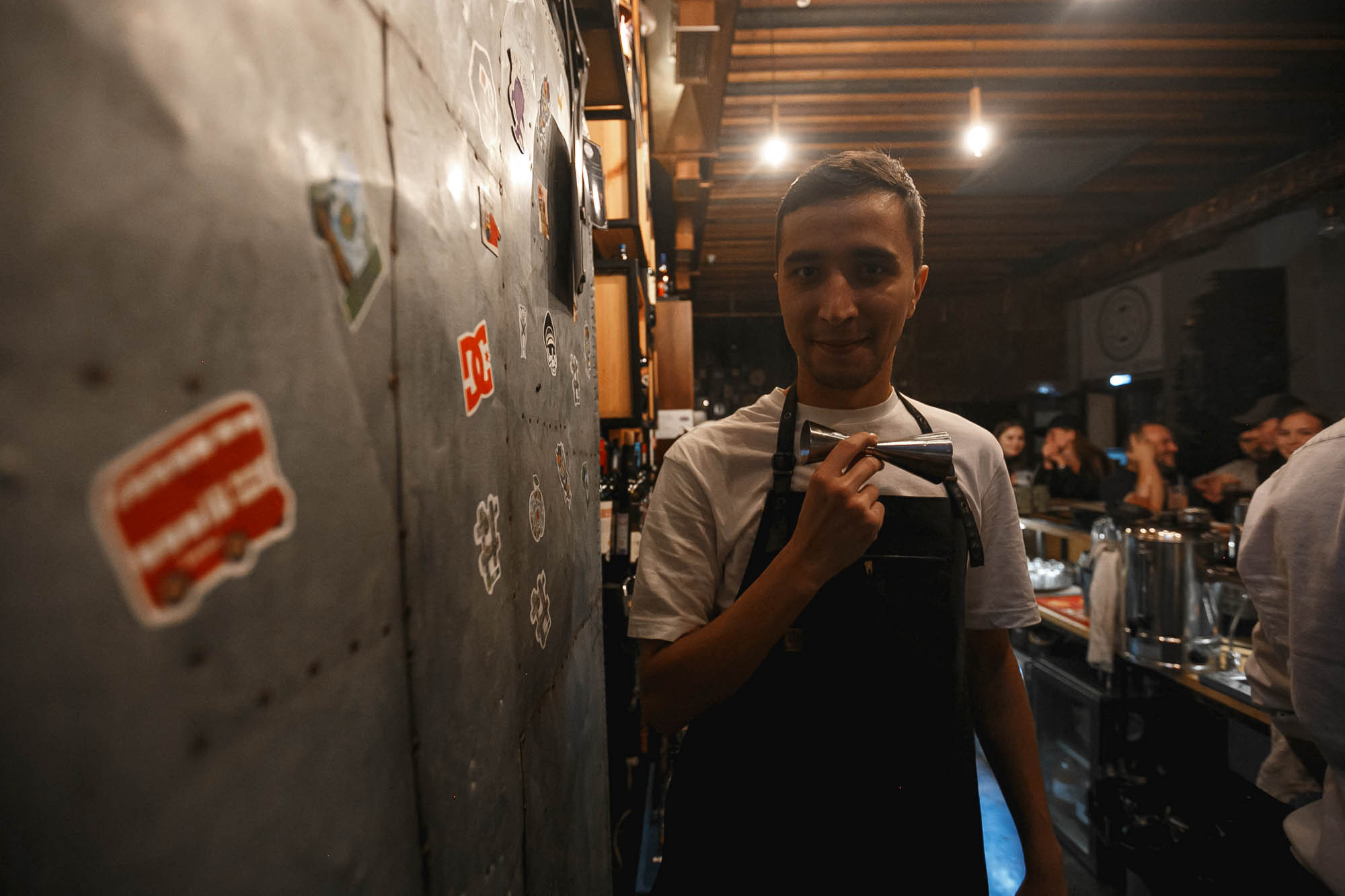 Guest Bartending / Вася и Русик