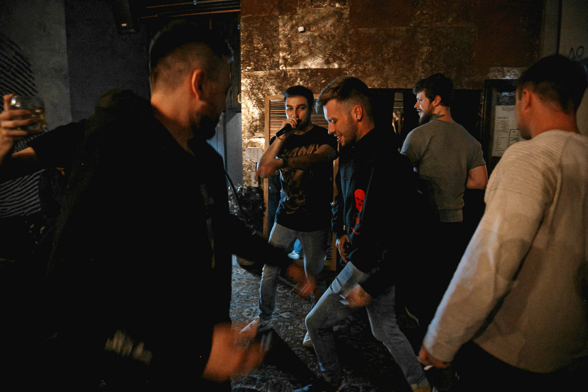 Guest Bartending / Вася и Русик