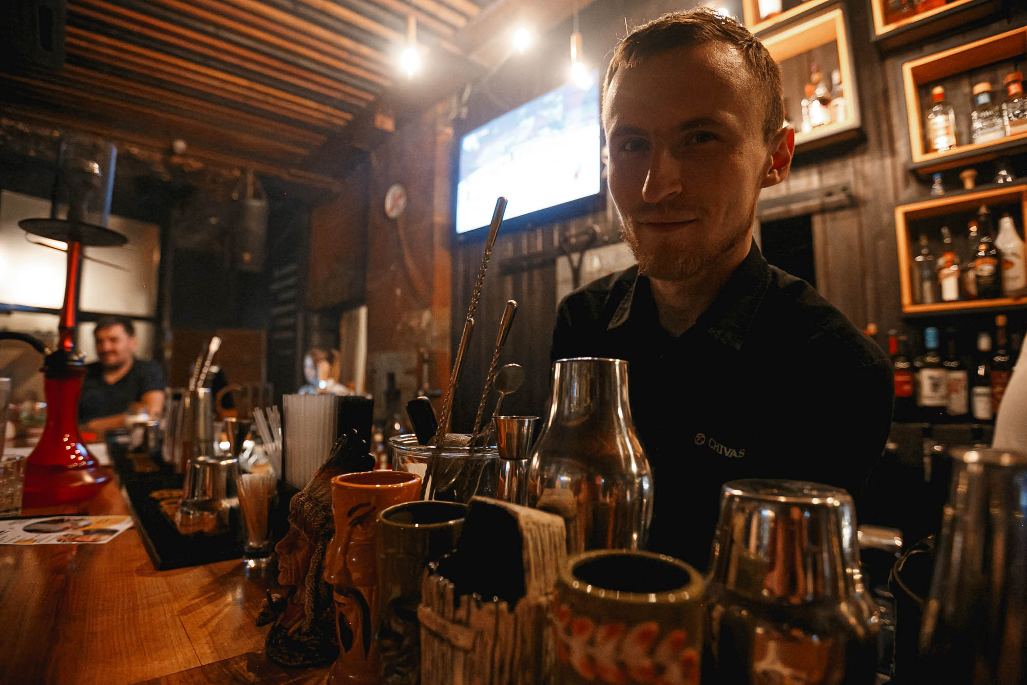 Guest Bartending / Вася и Русик