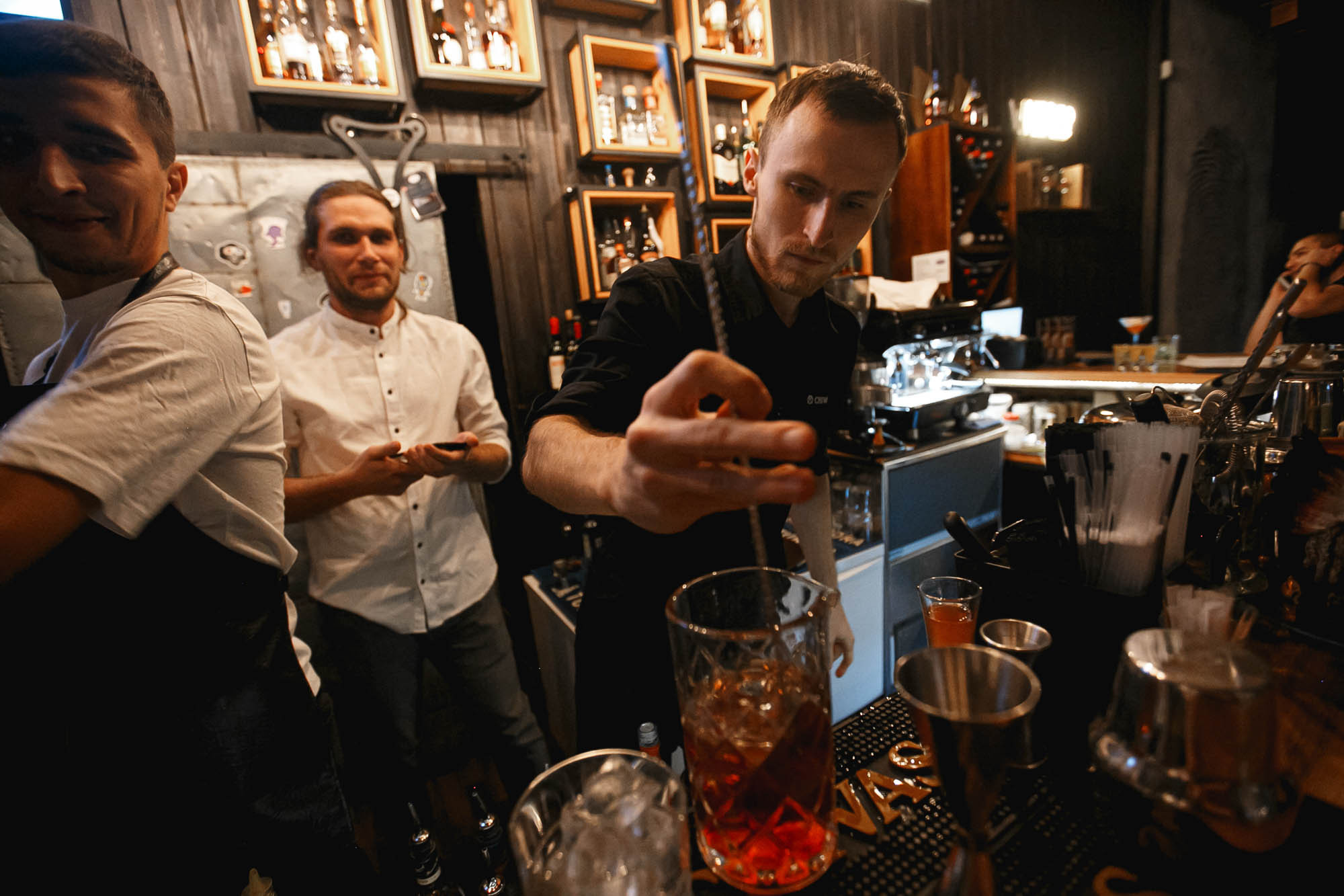 Guest Bartending / Вася и Русик