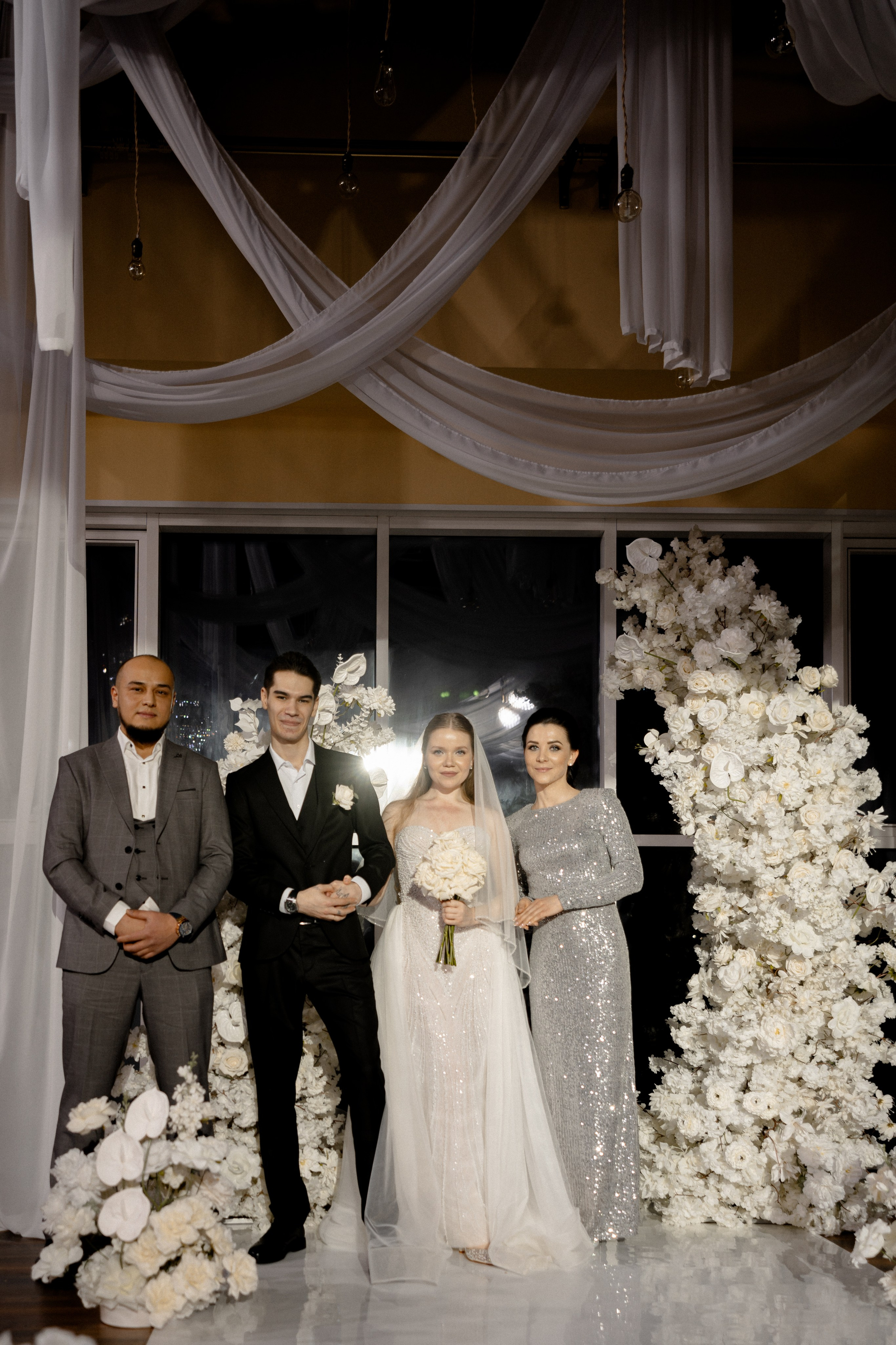 СВАДЕБНАЯ СЬЕМКА СБОРОВ В ОТЕЛЕ И ВЫЕЗД НА ЦЕРЕМОНИЮ (СНЯТО В СИБИРЕ В НИЖНЕВАРТОВСКЕ). Профессиональный фотограф, Санкт-Петербург — Виктория Богомолова