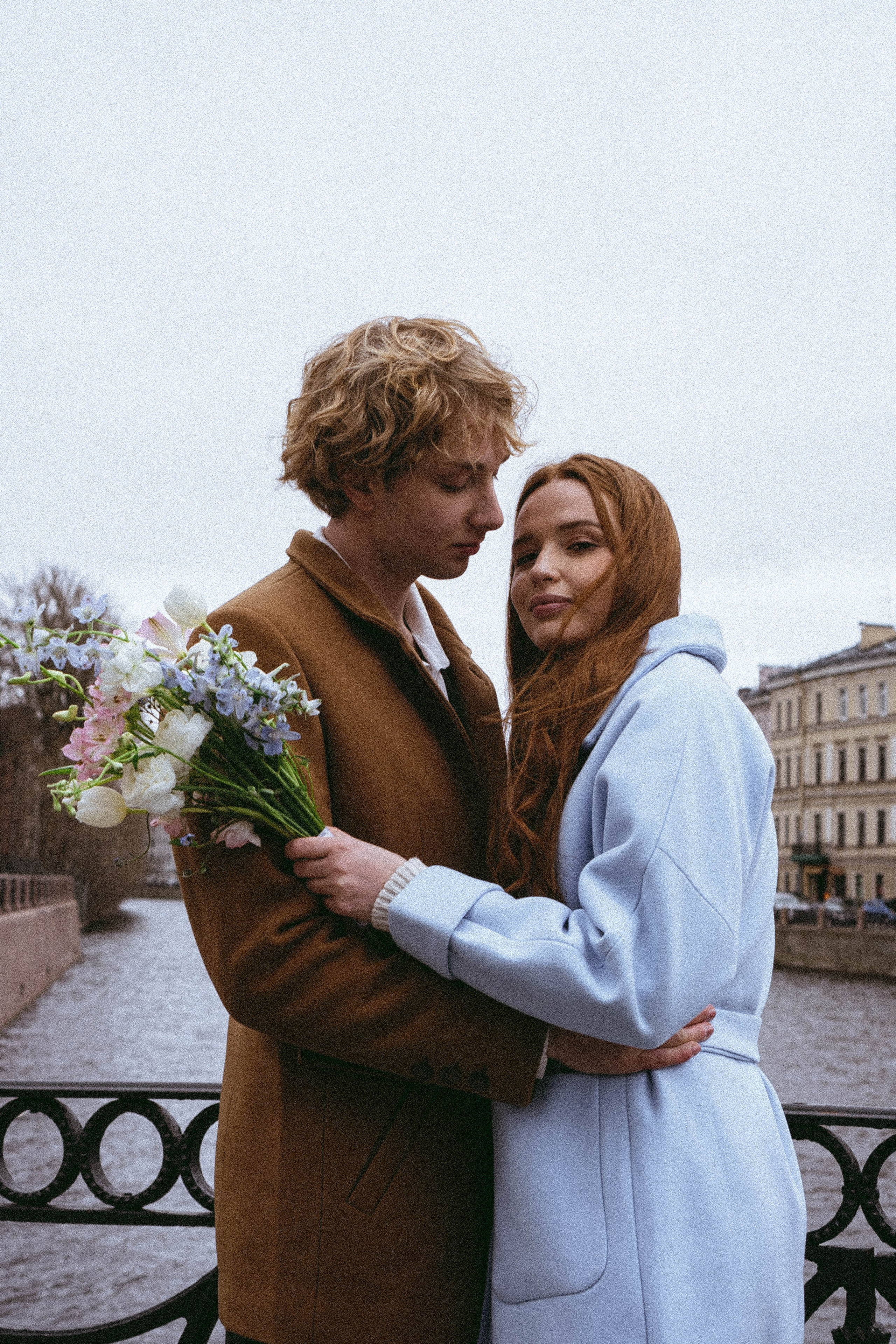 СВАДЕБНАЯ СЬЕМКА В ОТЕЛЕ. СБОРЫ ЖЕНИХА И НЕВЕСТЫ И ТАКЖЕ ТОР И ПОДГОТОВКА К ПРОГУЛКЕ И ПРОГУЛКА ПО ПЕТРОГРАДКЕ. Профессиональный фотограф, Санкт-Петербург — Виктория Богомолова