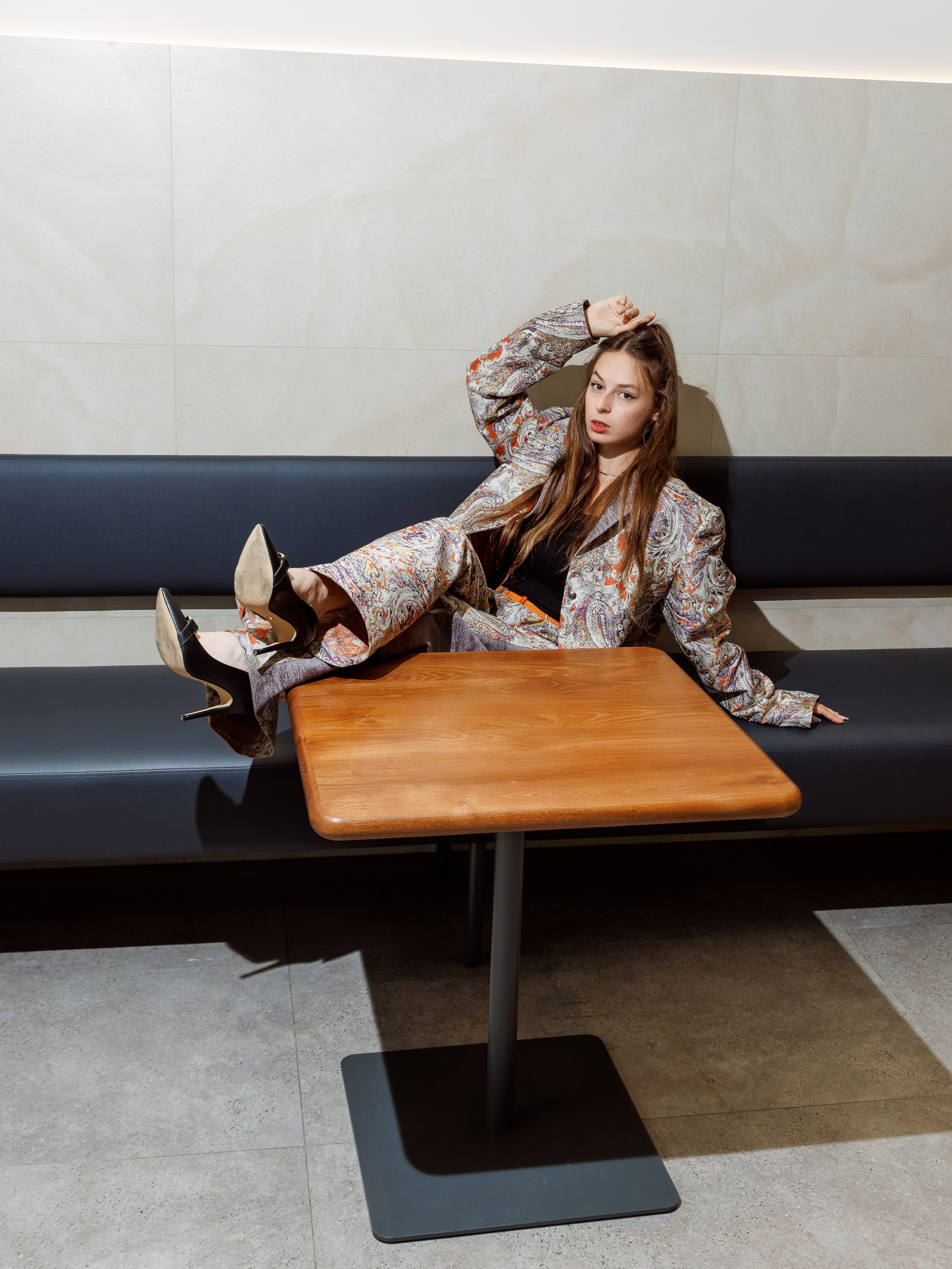 TONY CLOU. Съёмка в кофейне. Фотограф Виталий Хайлов, Екатеринбург