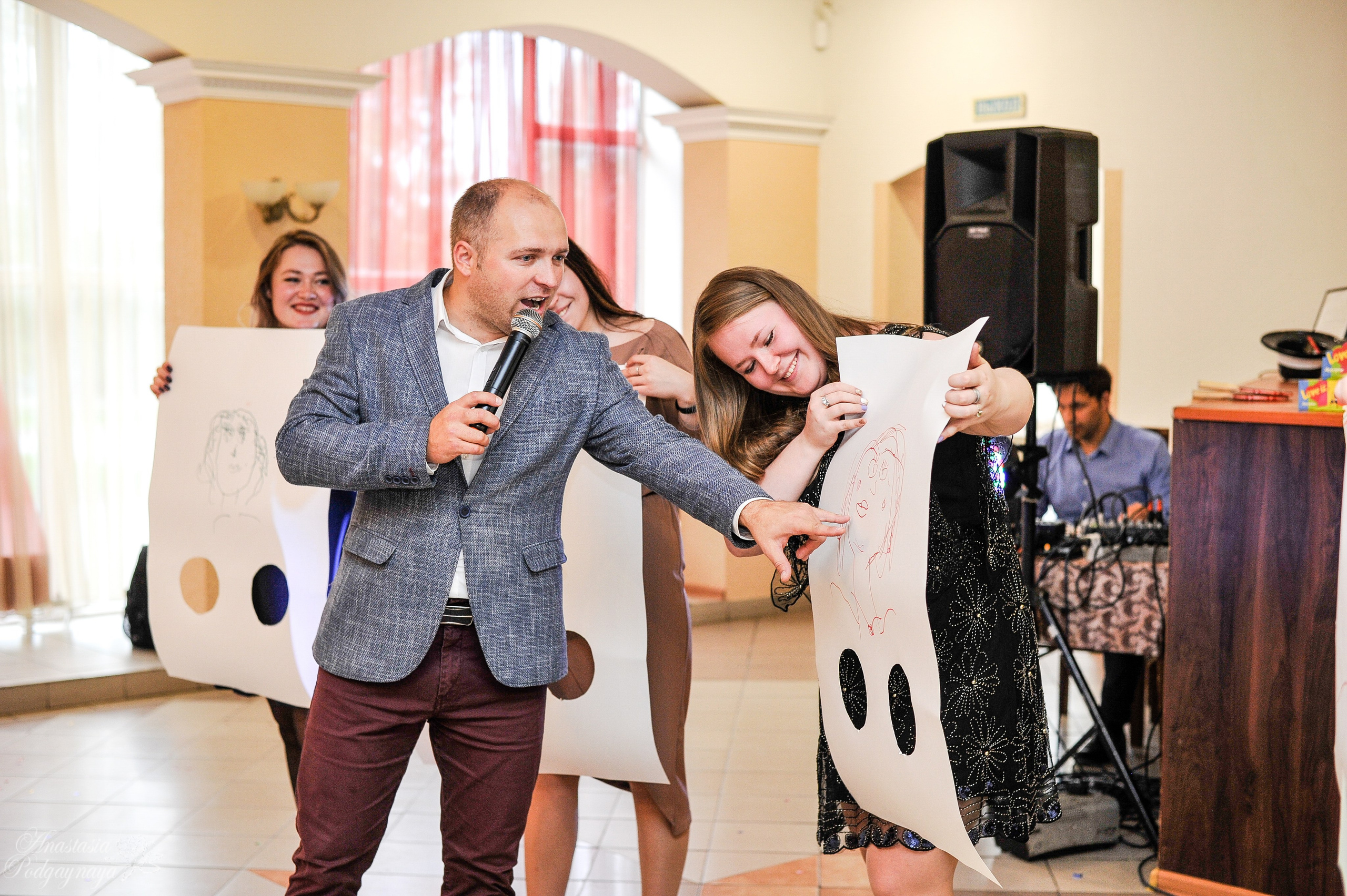 Дмитрий и Анастасия. Семейный и женский фотограф, контент фотосессия в Екатеринбурге