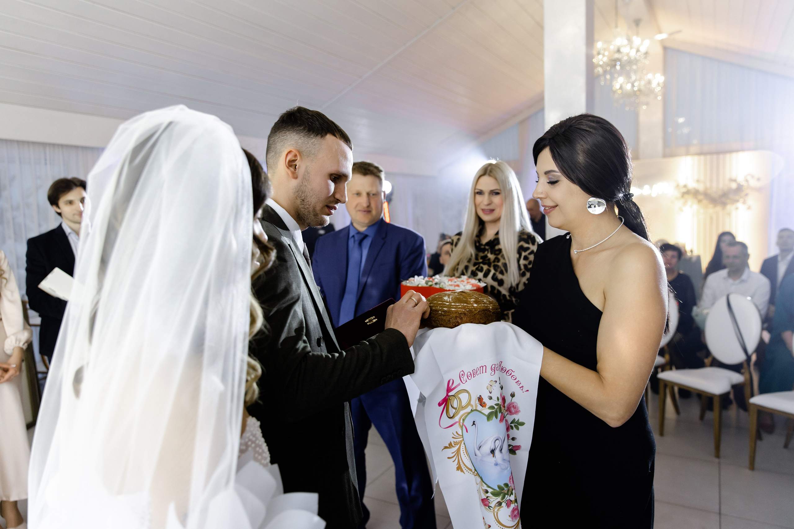 Свадебный день Тихона и Сони. Свадебный фотограф Анна Бабахина