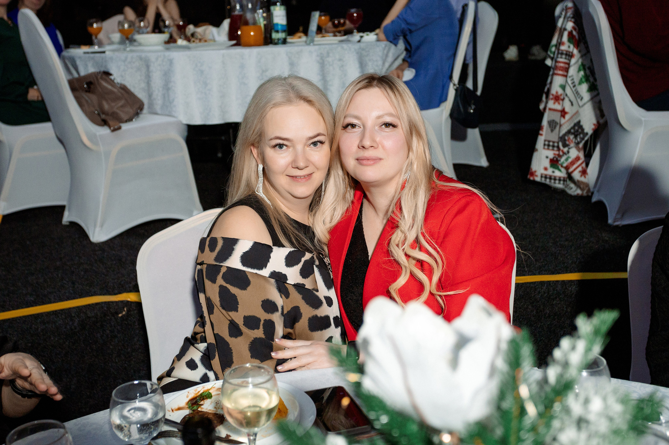 РЕПОРТАЖ: НОВЫЙ ГОД В ДК МЕТАЛЛУРГ. Профессиональный фотограф в Ижевске Леша Петров