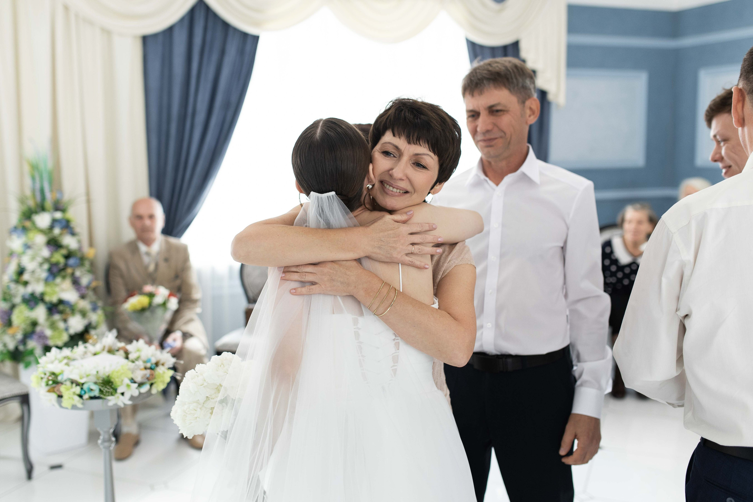 Саша и Алёна | Регистрация в ЗАГСе | Свадьба 21.09.2024. Свадебный фотограф Новосибирск | Готовность фото от 14 дней