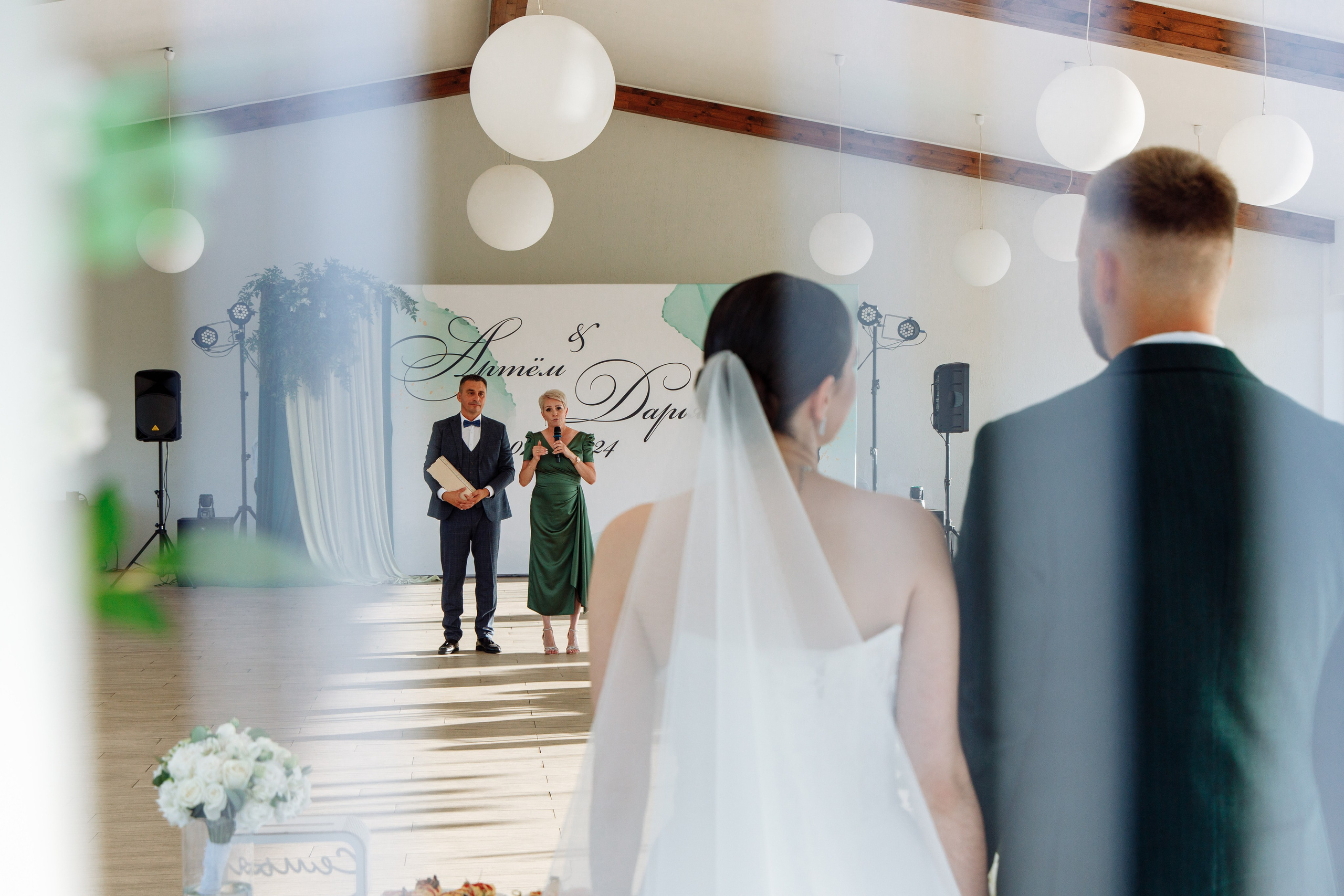 Выездная церемонию в гольф-клубе Сорочаны. Свадебный фотограф Кирилл Шустров