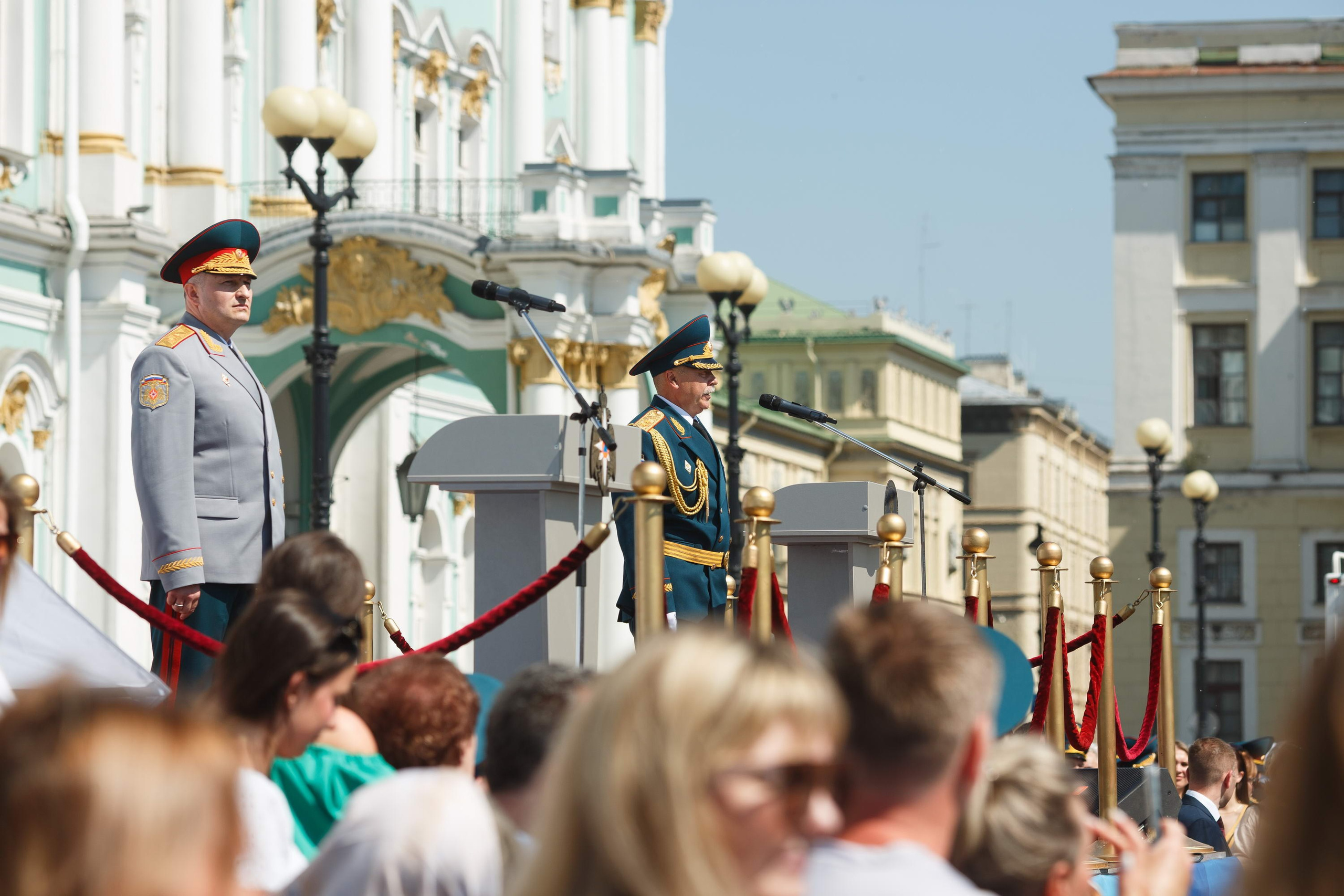 Выпуск офицеров СПб УГПС МЧС России. Свадебный фотограф Игорь Брундасов 8PHOTO на свадьбу венчание загс СПб