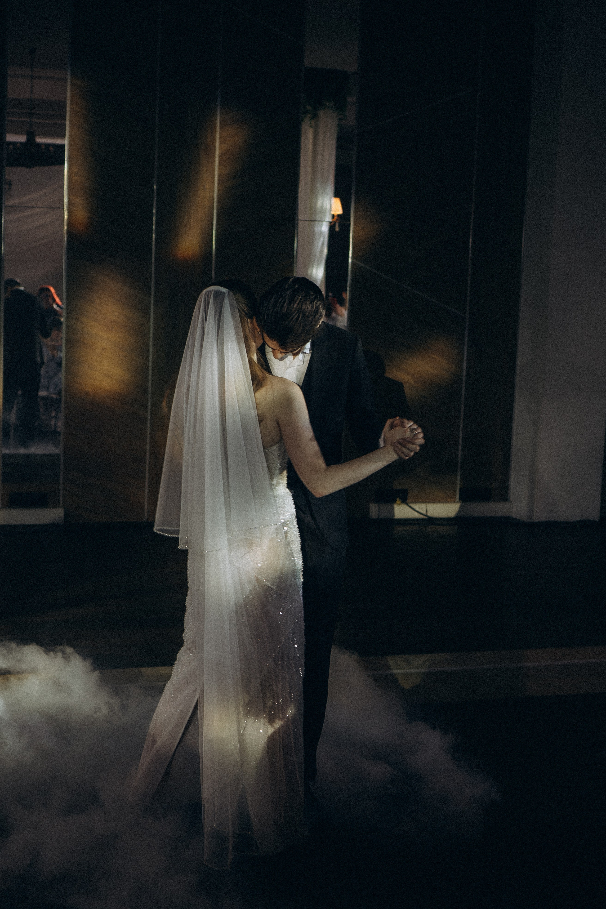 СВАДЕБНАЯ СЬЕМКА СБОРОВ В ОТЕЛЕ И ВЫЕЗД НА ЦЕРЕМОНИЮ (СНЯТО В СИБИРЕ В НИЖНЕВАРТОВСКЕ). Профессиональный фотограф, Санкт-Петербург — Виктория Богомолова