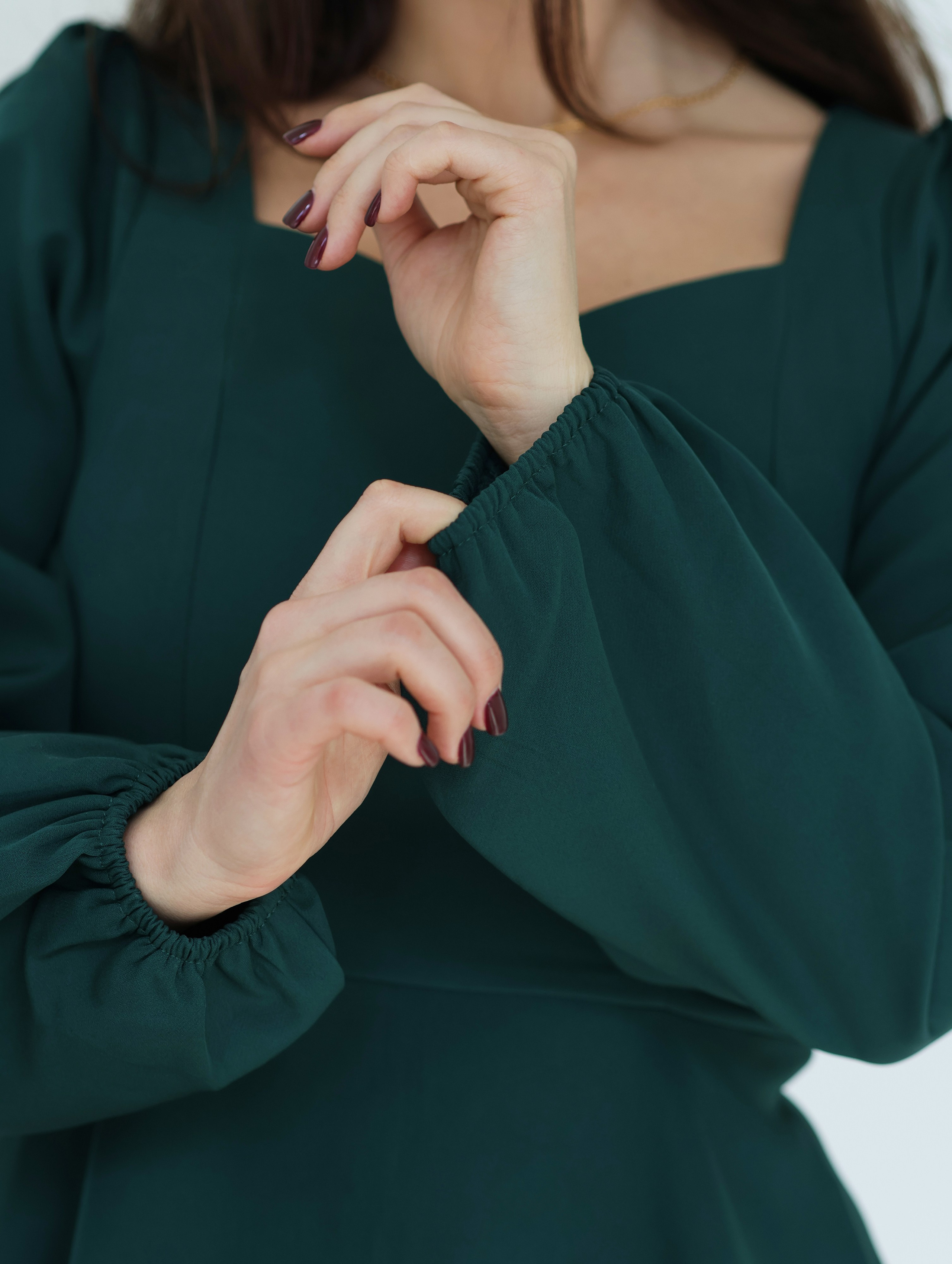 Платье изумрудное Belle Ame. Фото съемка товаров для макретплейсов Воронеж