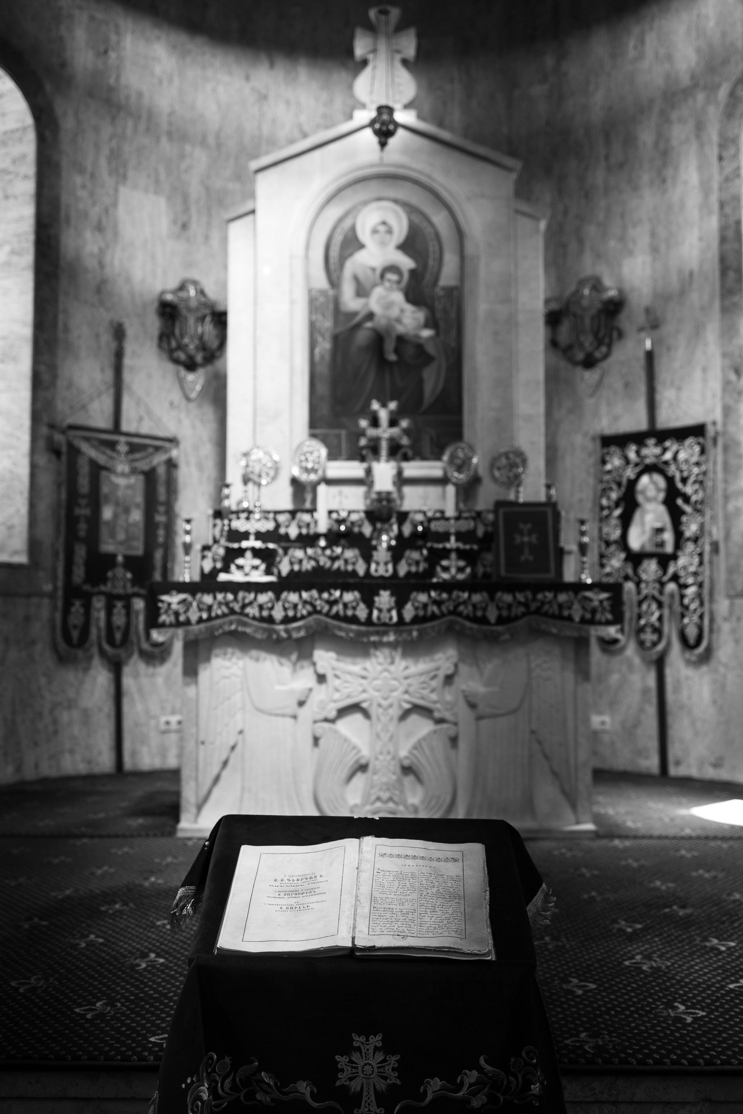 Фотосъёмка таинства крещения и крестин в городах Я фотограф снимающий венчания в городах Минеральные Воды, Пятигорск, Кисловодск, Ессентуки,. Репортажный и свадебный фотограф Пятигорск и КМВ