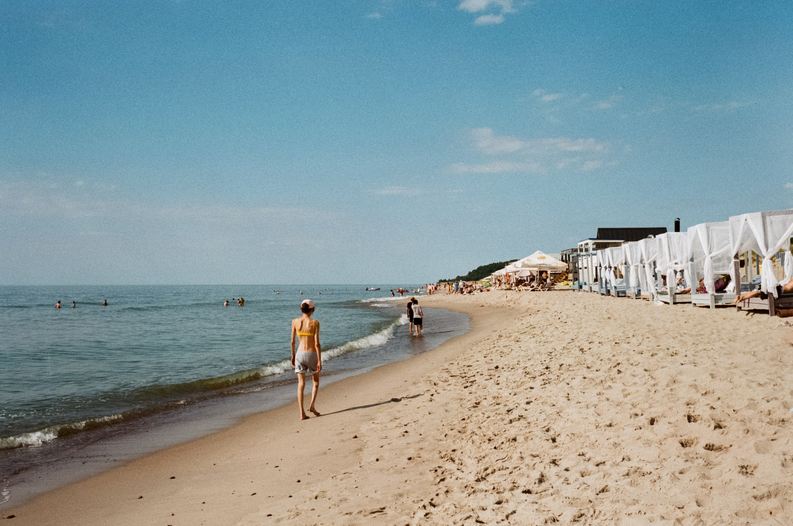 Калининград, пляж в Янтарном / Minox 35 GT (2) / Fujicolor 200 at ISO 100