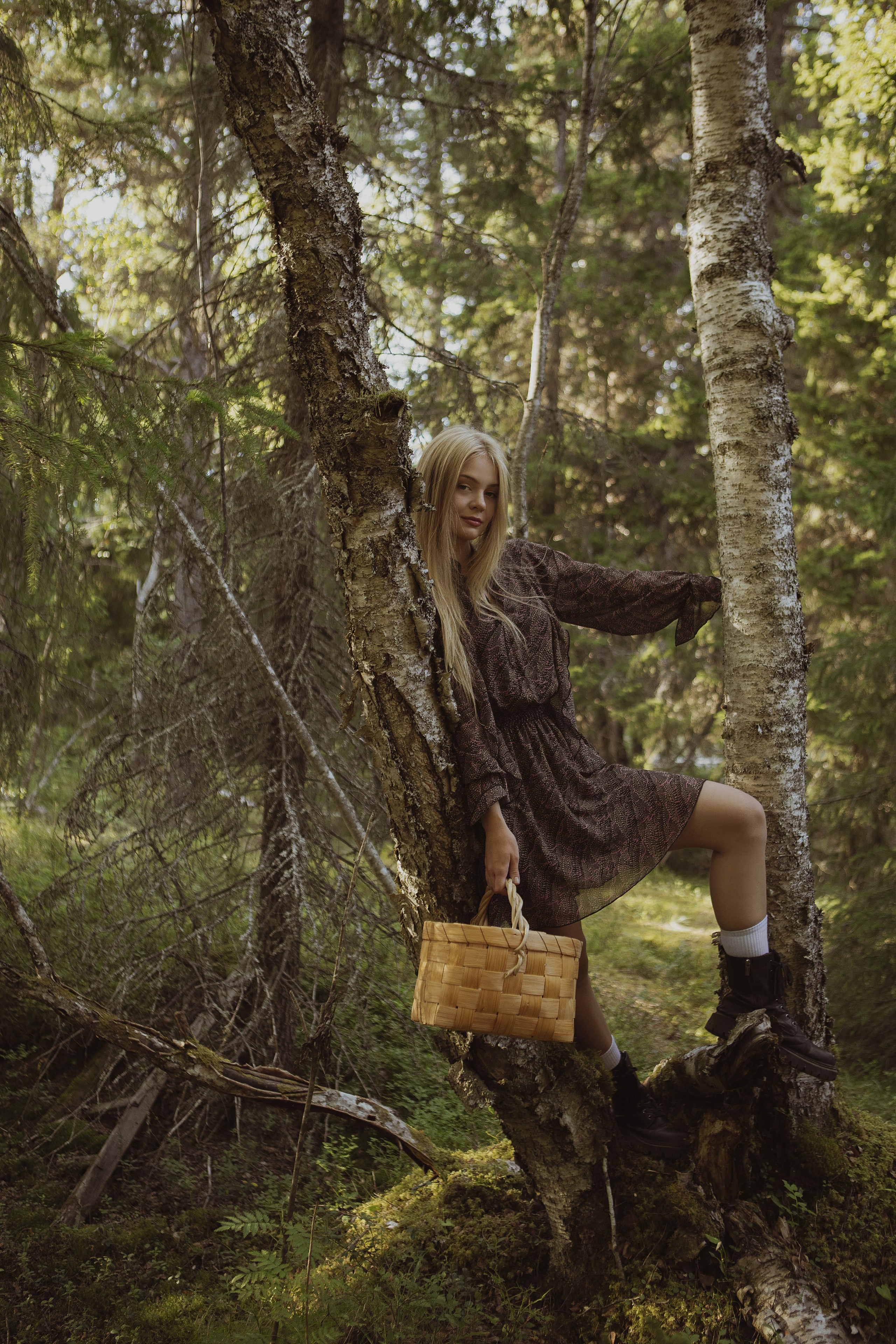 Семейная фотосессия в лесу. Фотограф в Москве Таша Логинова