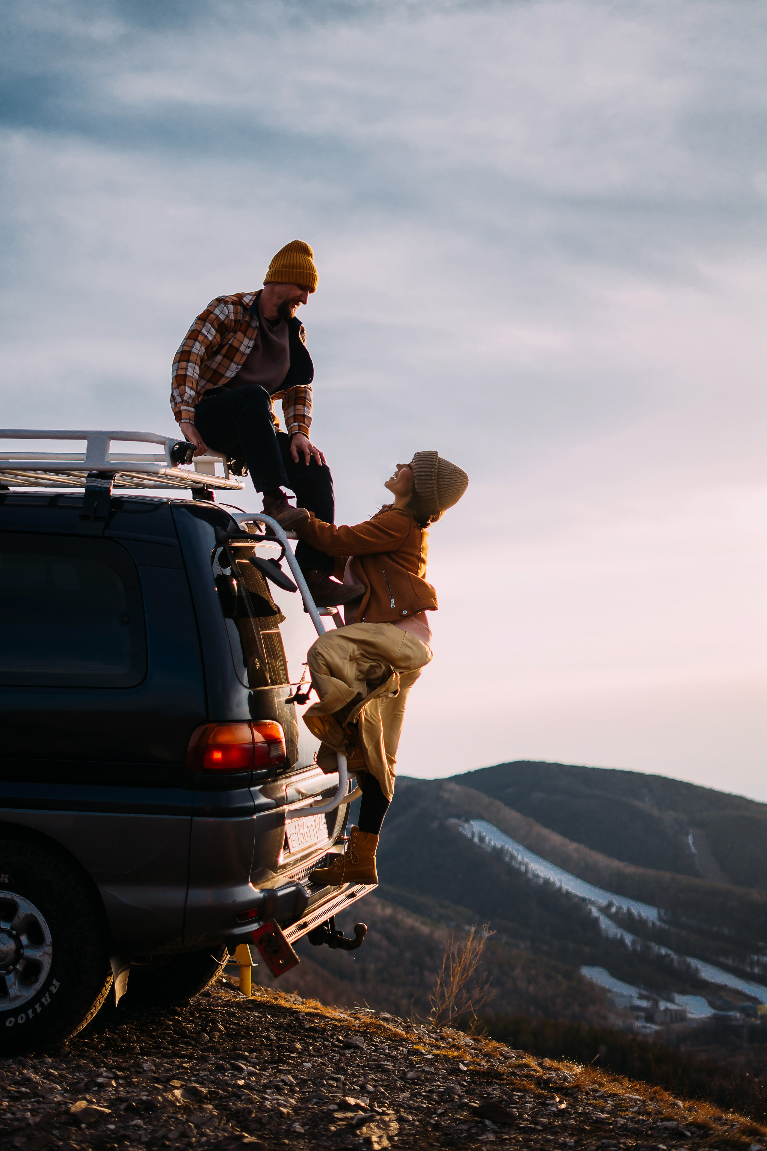 А хотите классную съемку со своей тачкой? и не важно, сколько ей лет и какая у нее модель. Фотографы Харины Иван и Светлана Красноярск