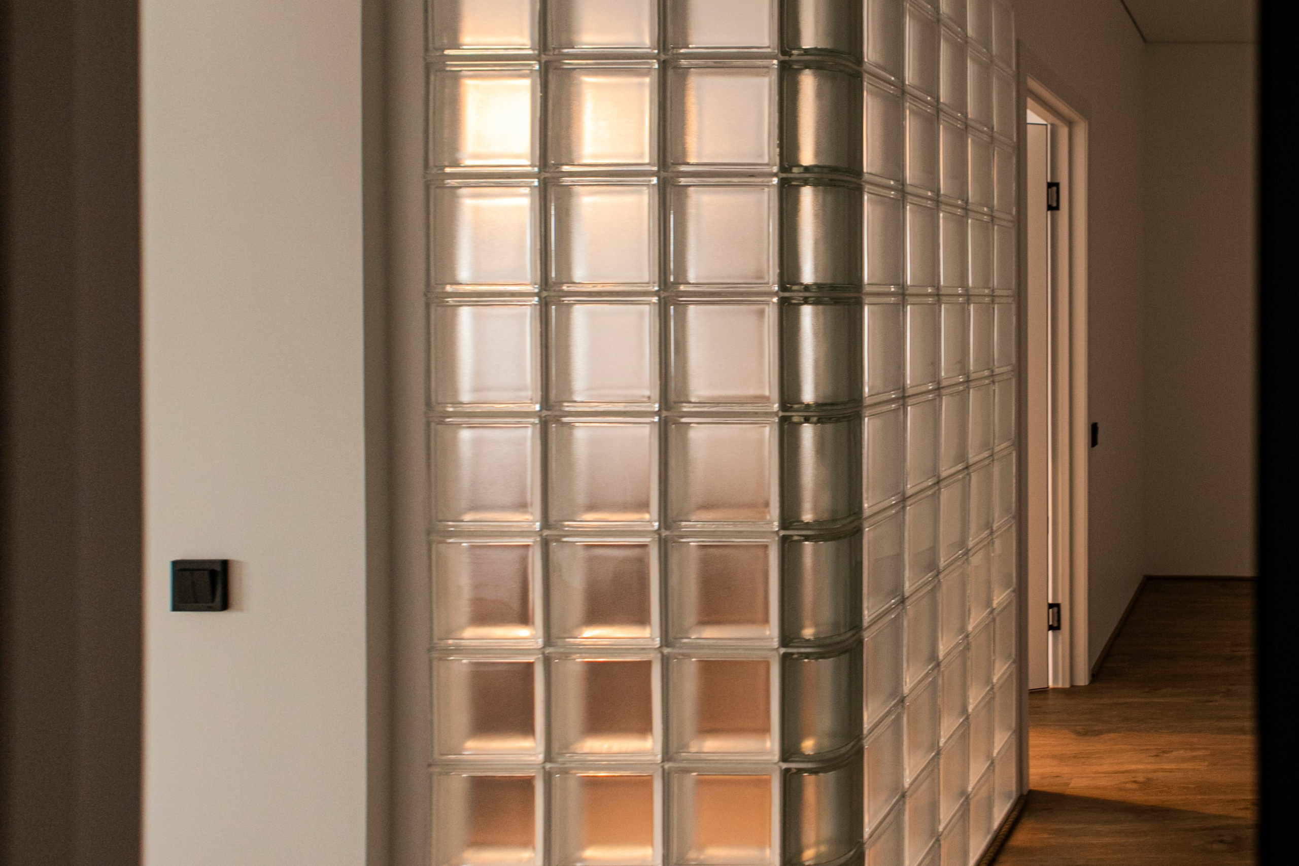 Суворовская 33. Ольга Пилант. АРТ, бэкстейдж, свадебная и семейная фотография, городской портрет, интерьерная фотография