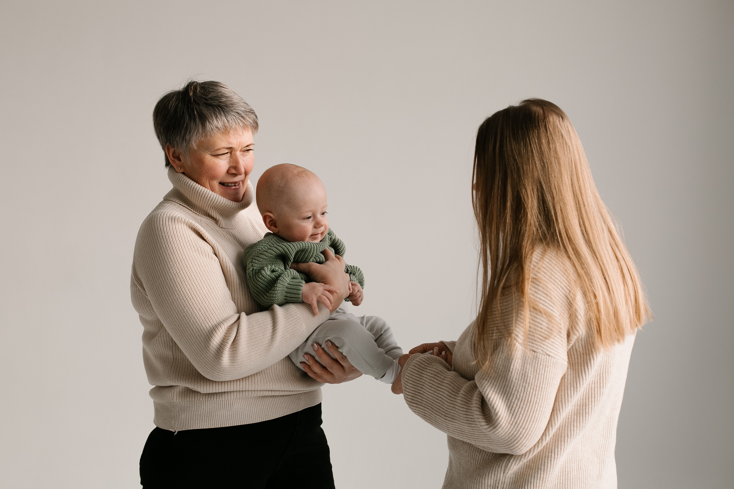 Большая семья Веры. Свадебный, семейный и детский фотограф в г. Абакан респ. Хакасия Любов