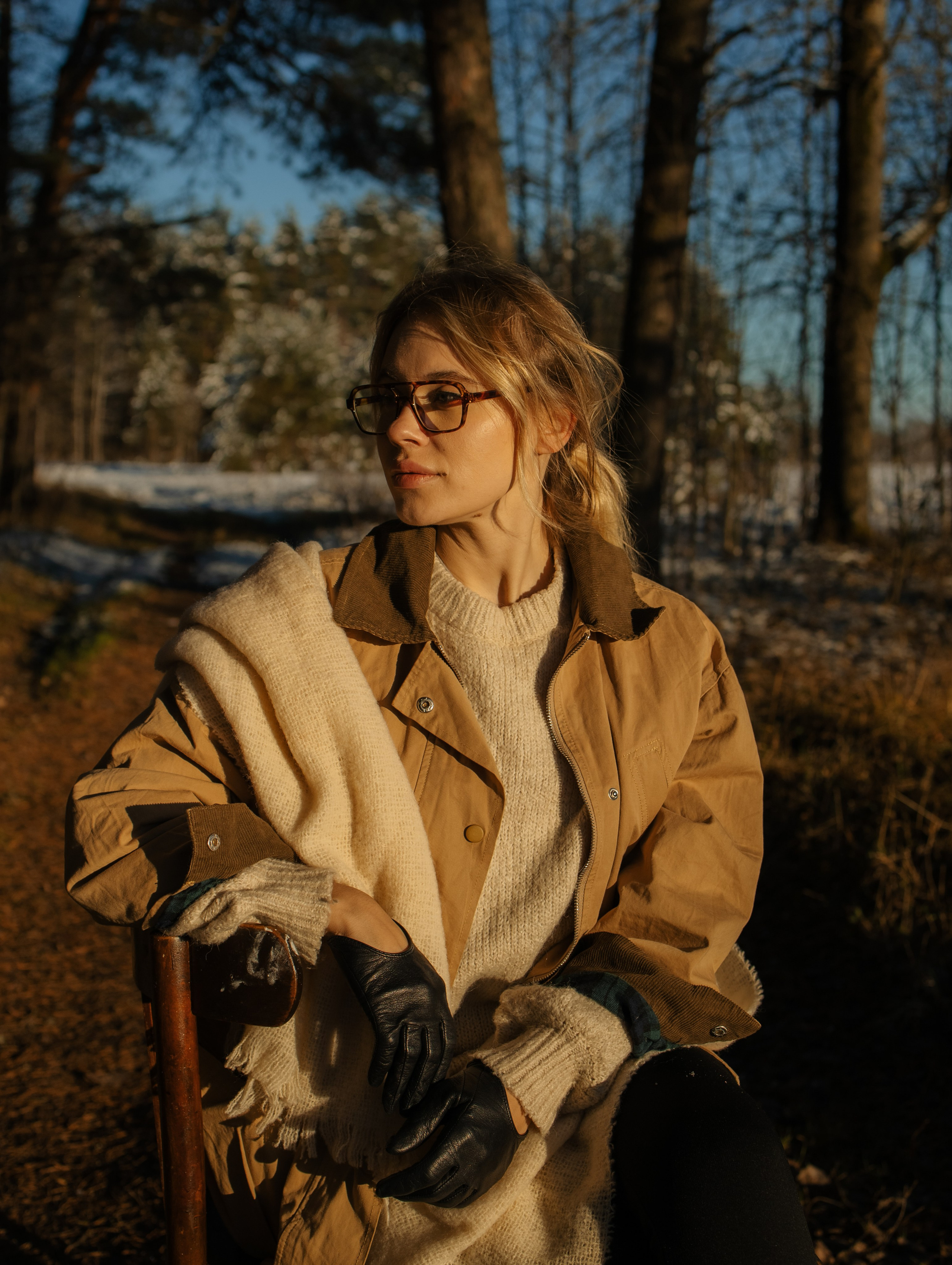 Фотосессия на ранчо зимой с красивой девушкой. Фотограф Углич и Ярославль Ольга Тятюшкина