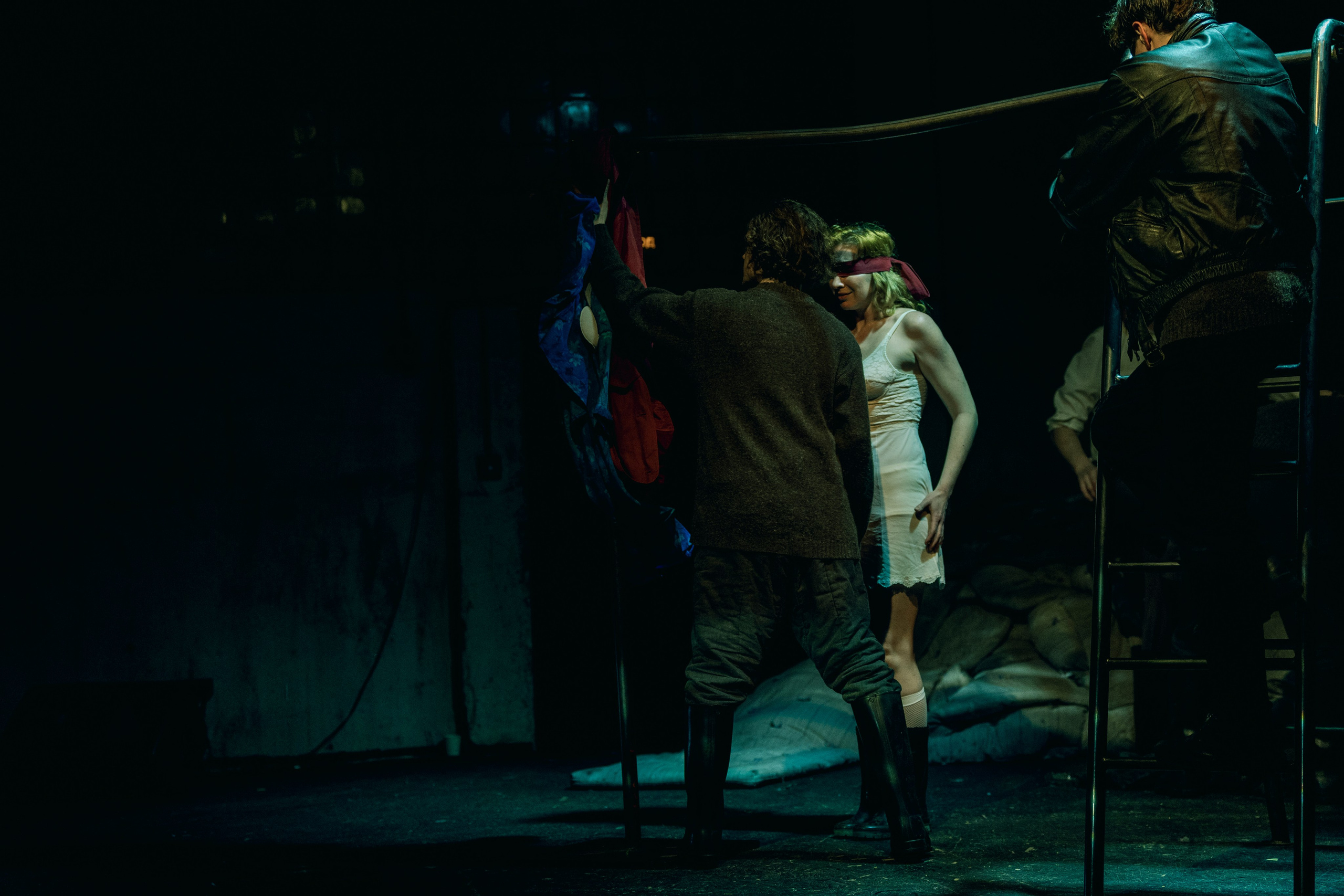 Местные. Реж. Настя Быцань. Local, dir. Nastya Bytsan. Фотограф Ирина Соколенко Санкт-Петербург