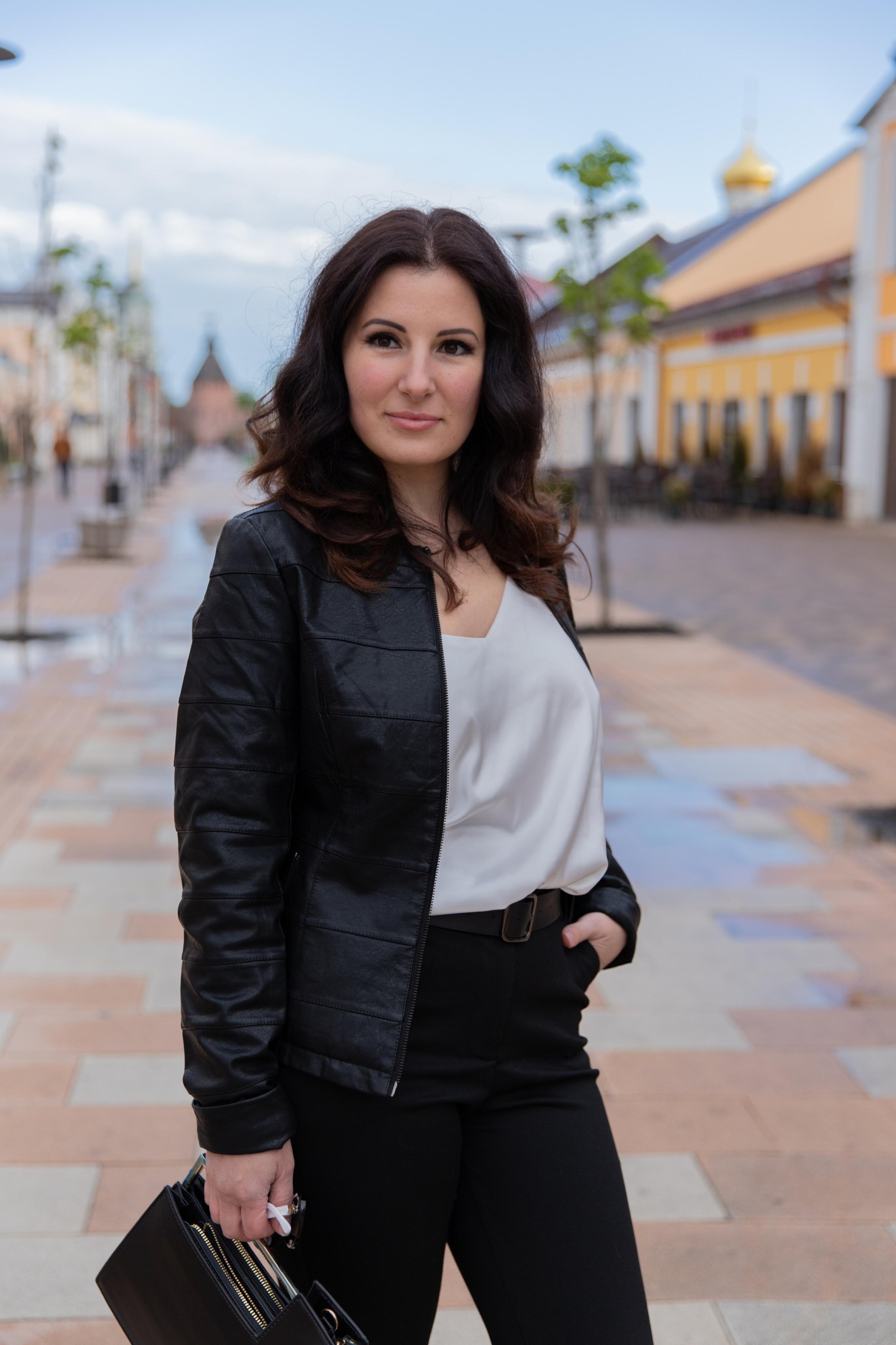 Городская прогулка с Ольгой. Семейный фотограф в Туле Яна Денисова — семейная фотосессия