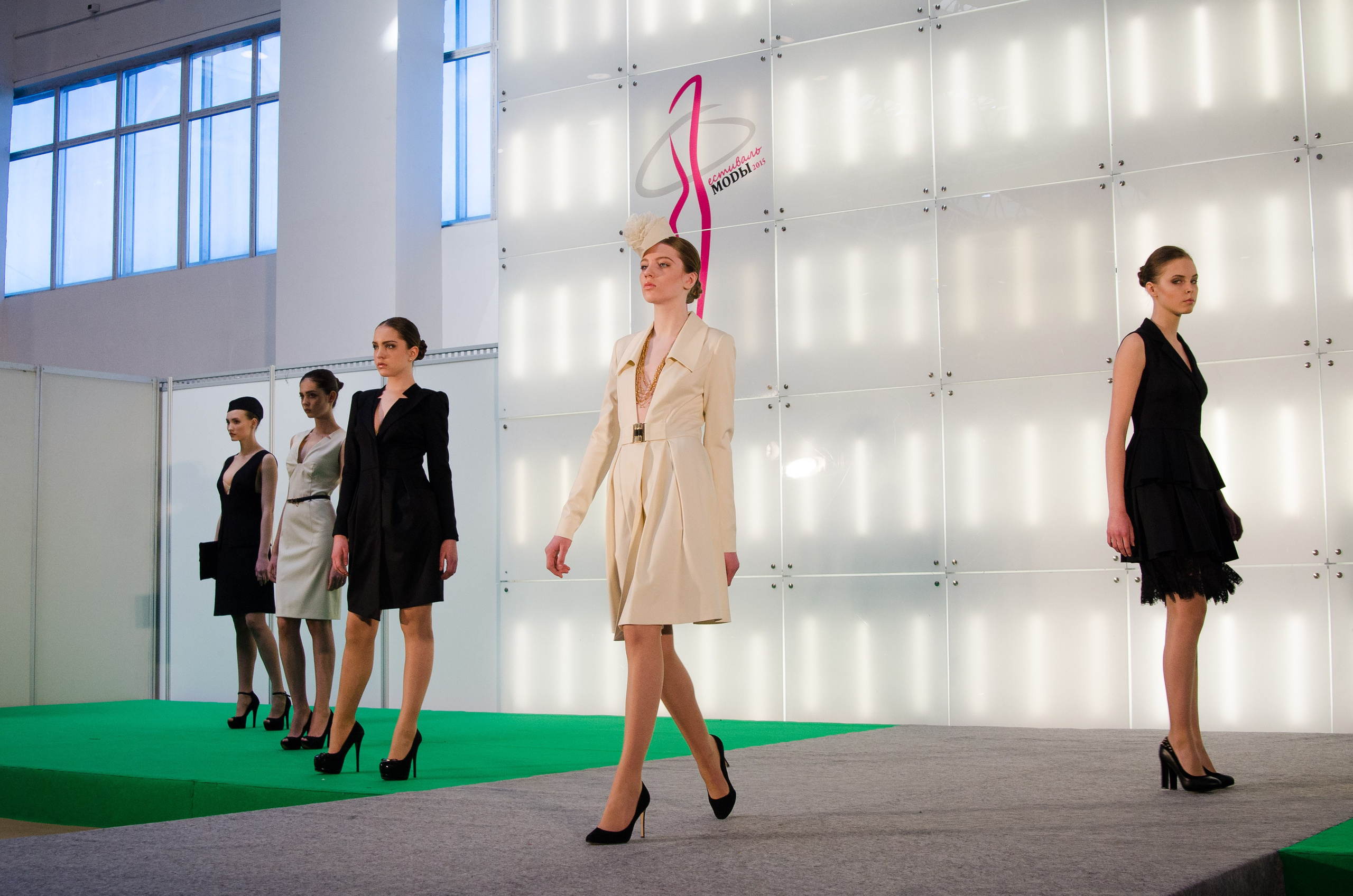 Формула Моды.Континент. Свадебный и семейный фотограф Денис Лукьянов в Краснодаре, Краснодарском крае и Республике Крым