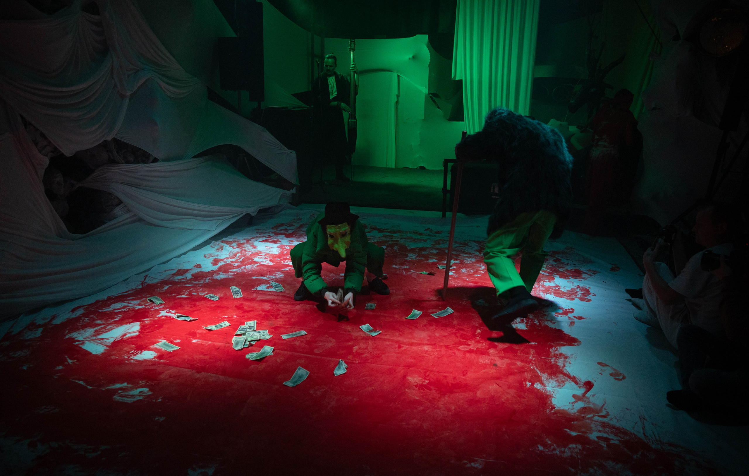 Перфоманс «Хуже». Репортажный и портретный фотограф в Воронеже